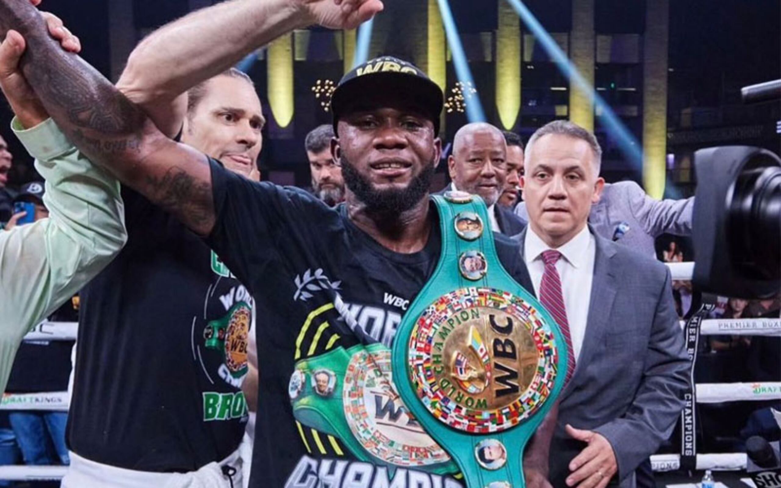 Carlos Adames era el monarca interino de CMB en las 160 libras desde que venció a Julian Williams por nocaut técnico en junio de 2023.