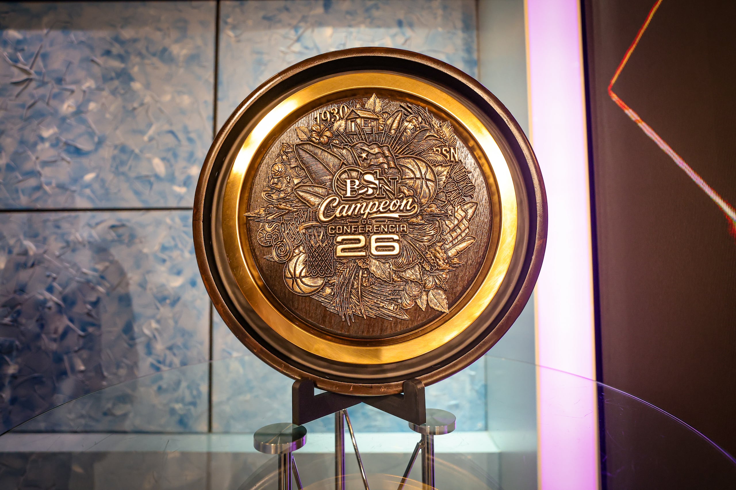 Trofeo de campeón de conferencia del BSN