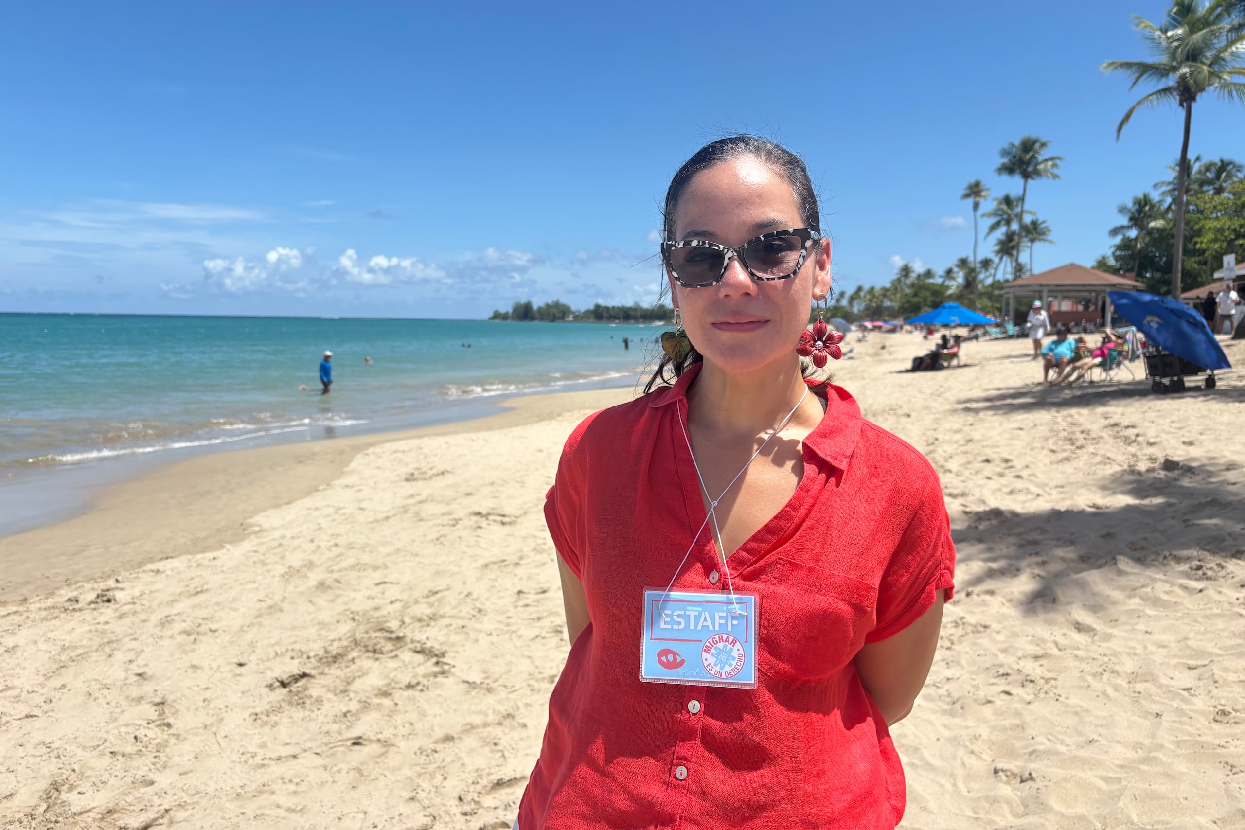 Annette Martínez, directora ejecutiva de la ACLU, enfatizó que Pierre no es un número ni un expediente, es un padre, un trabajador y un miembro de la comunidad cuya familia depende de él.