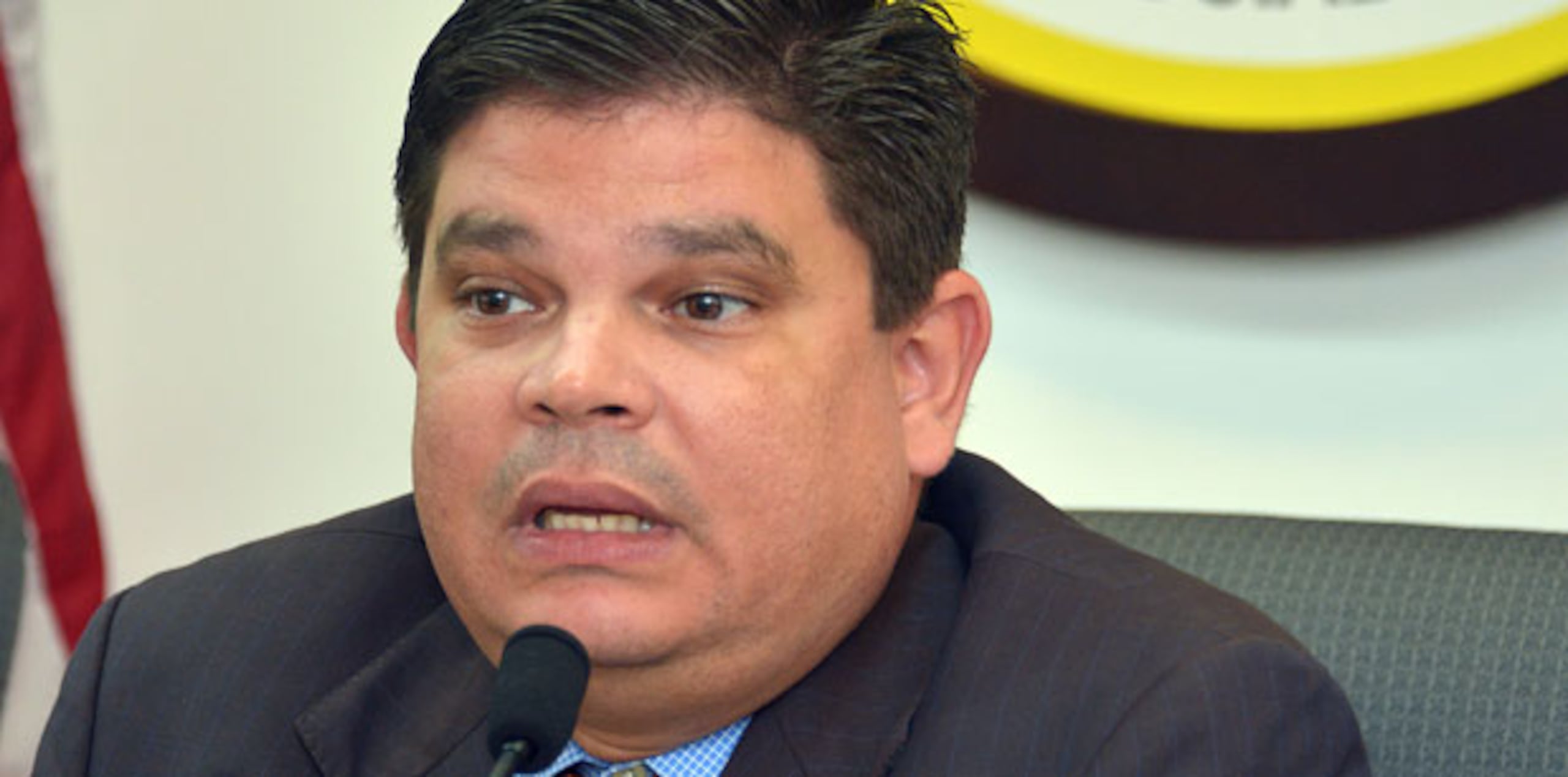 El legislador insistió en que, de aprobarse su propuesta, no será necesaria el alza en el arbitrio de la gasolina y habrá dinero para transferir a la recién creada Autoridad de Transporte Integral. (Archivo)