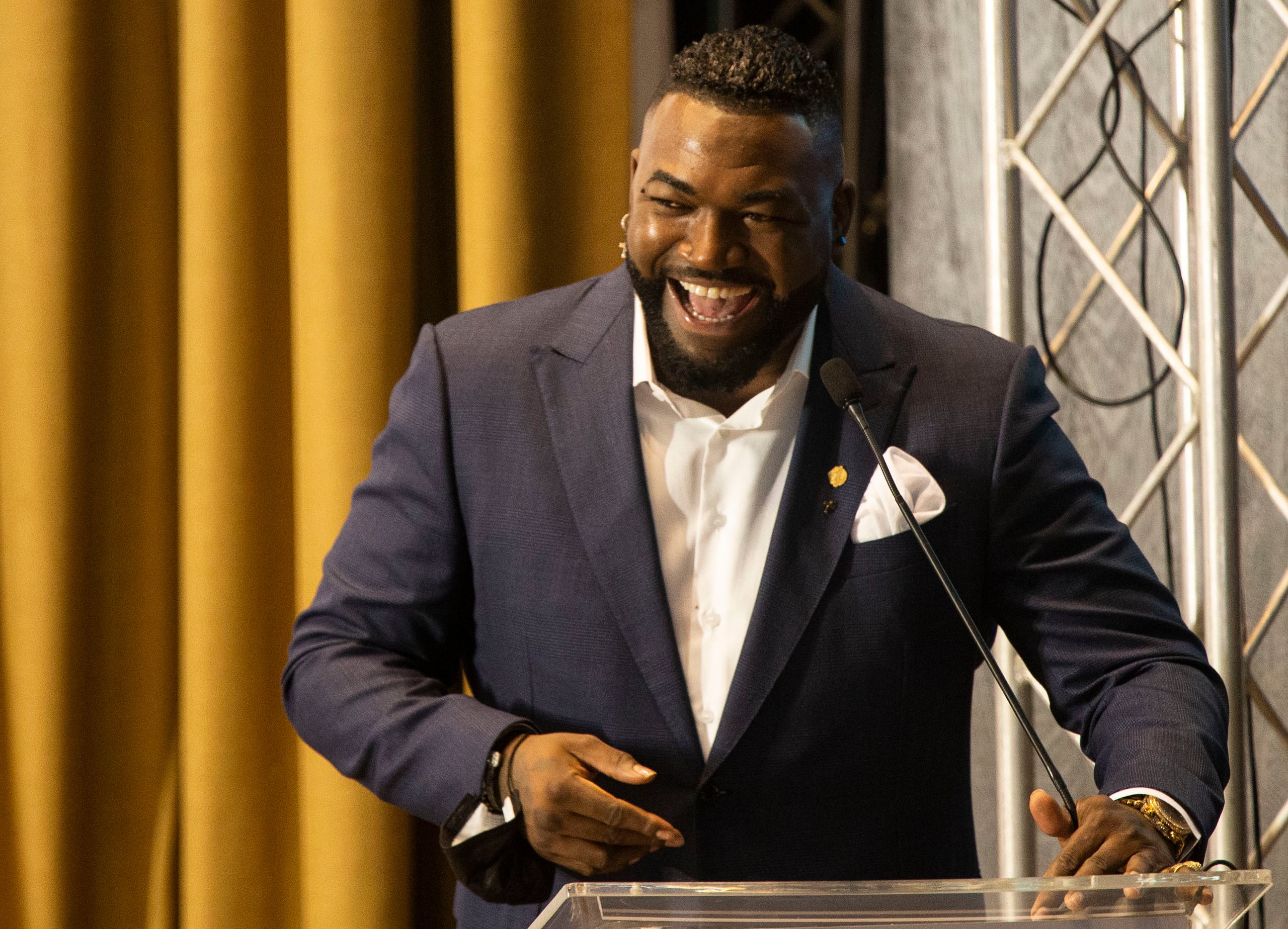 Big Papi considera que los Red Sox deben jugar más por los instintos de la vieja escuela que su dirigente Alex Cora domina muy bien.