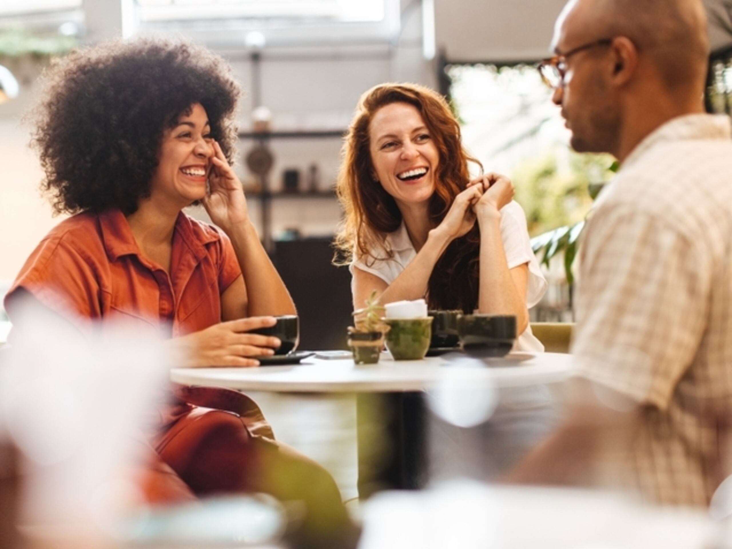 Cada individuo, incluyendo a tu familia y amigos, tiene la libertad de establecer su propio criterio en cuanto a preferencias, simpatías y también sus expectativas con respecto a su visión de país.