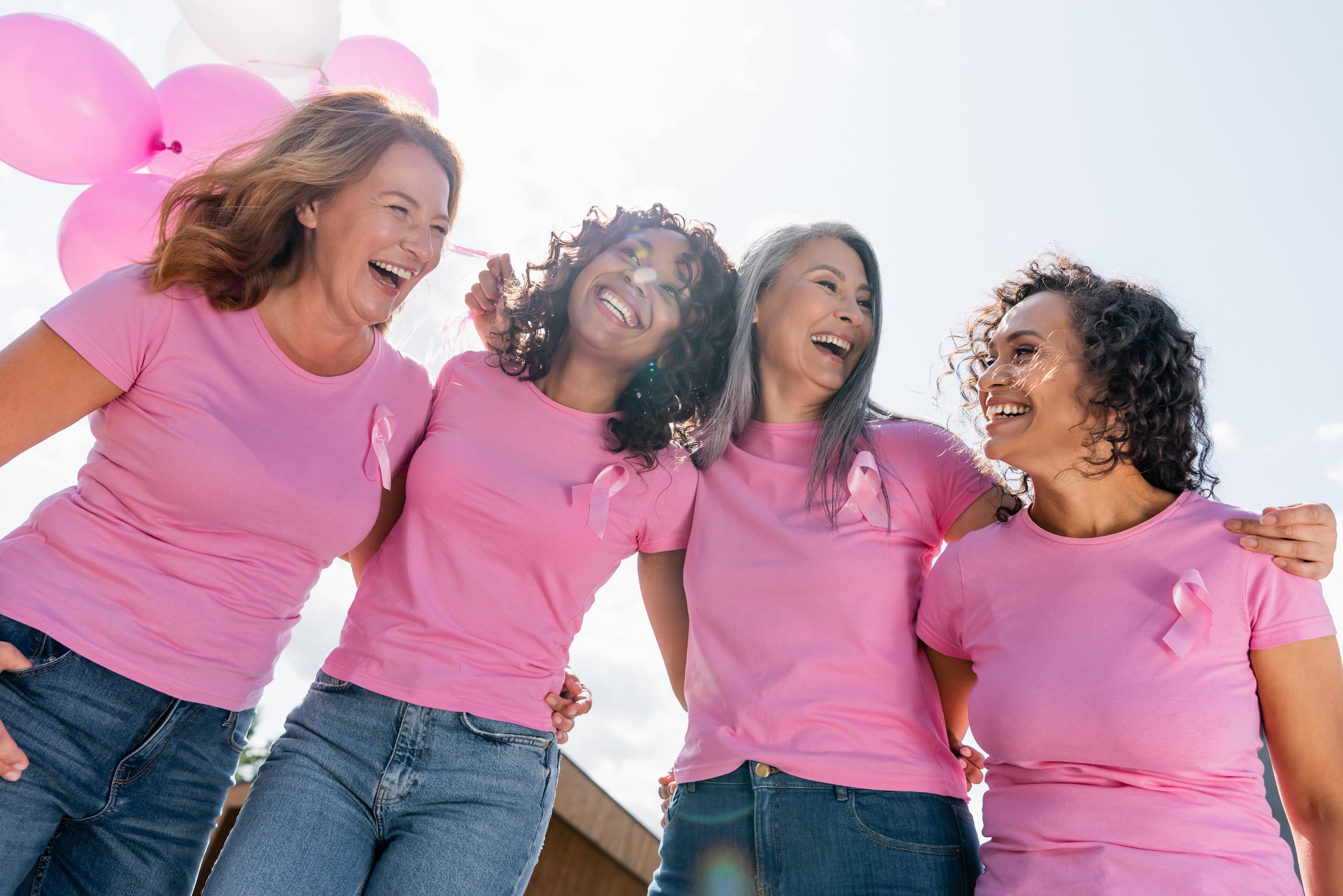 Se estima que 1 de cada 8 mujeres (12 %) están a riesgo de desarrollar cáncer de seno.