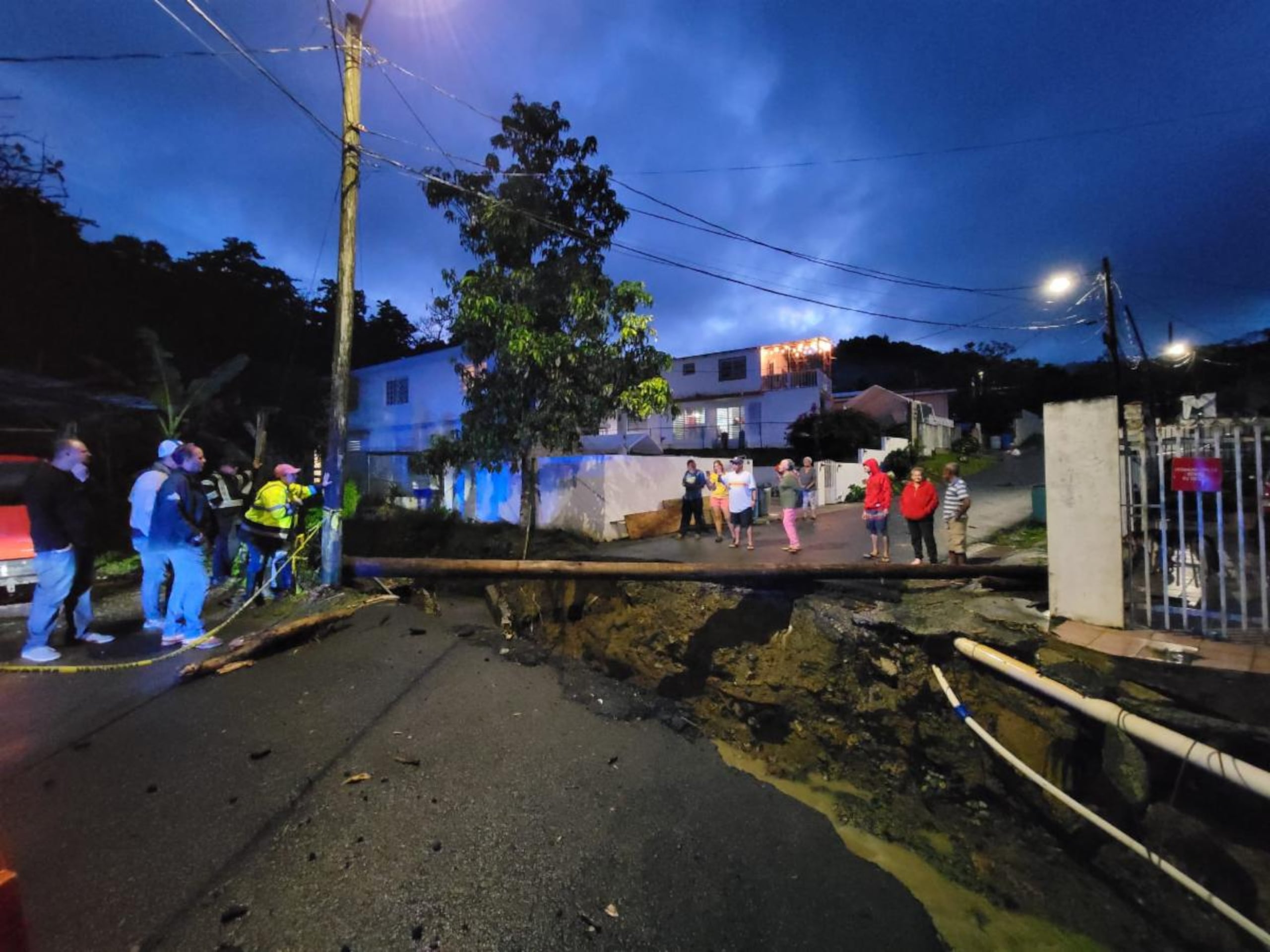 La Junta de Supervisión Fiscal autorizó finalmente la transferencia de $882,169 del Fondo de Reserva de Emergencia del Año Fiscal 2024 para atender los daños generados por las lluvias.