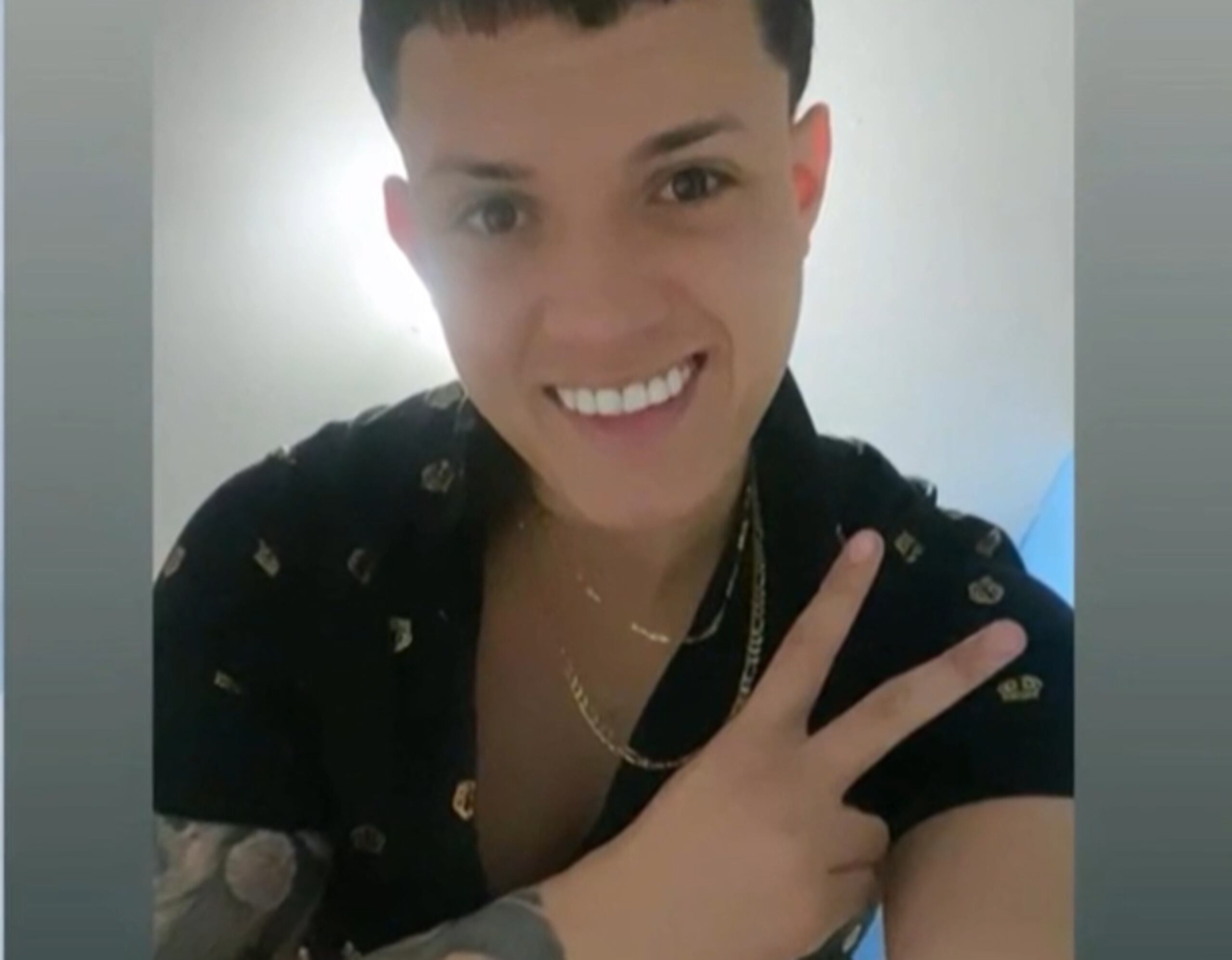 El cuerpo de Muñoz Barreto fue hallado parcialmente calcinado y con impactos de bala, la madrugada del 11 de marzo, en el kilómetro 5.8 de la carretera PR-853, frente a la escuela abandonada Salvador Brau del barrio Barrazas en Carolina.