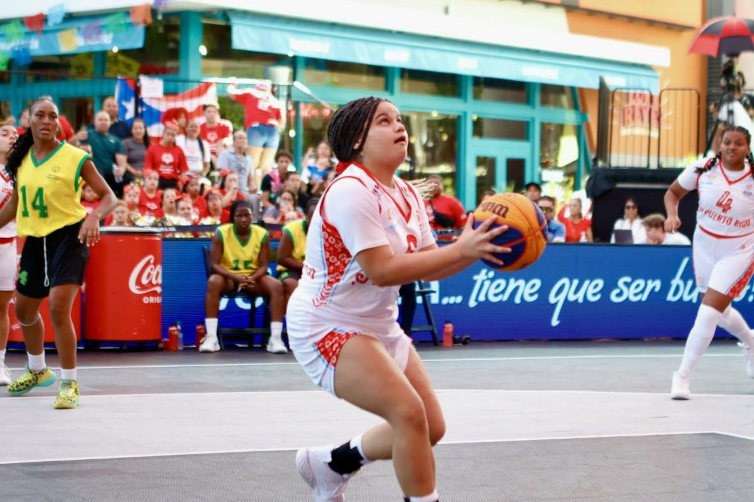 El conjunto femenino boricua consiguió este sábado su primer triunfo ante Jamaica en el segundo día de la competencia.