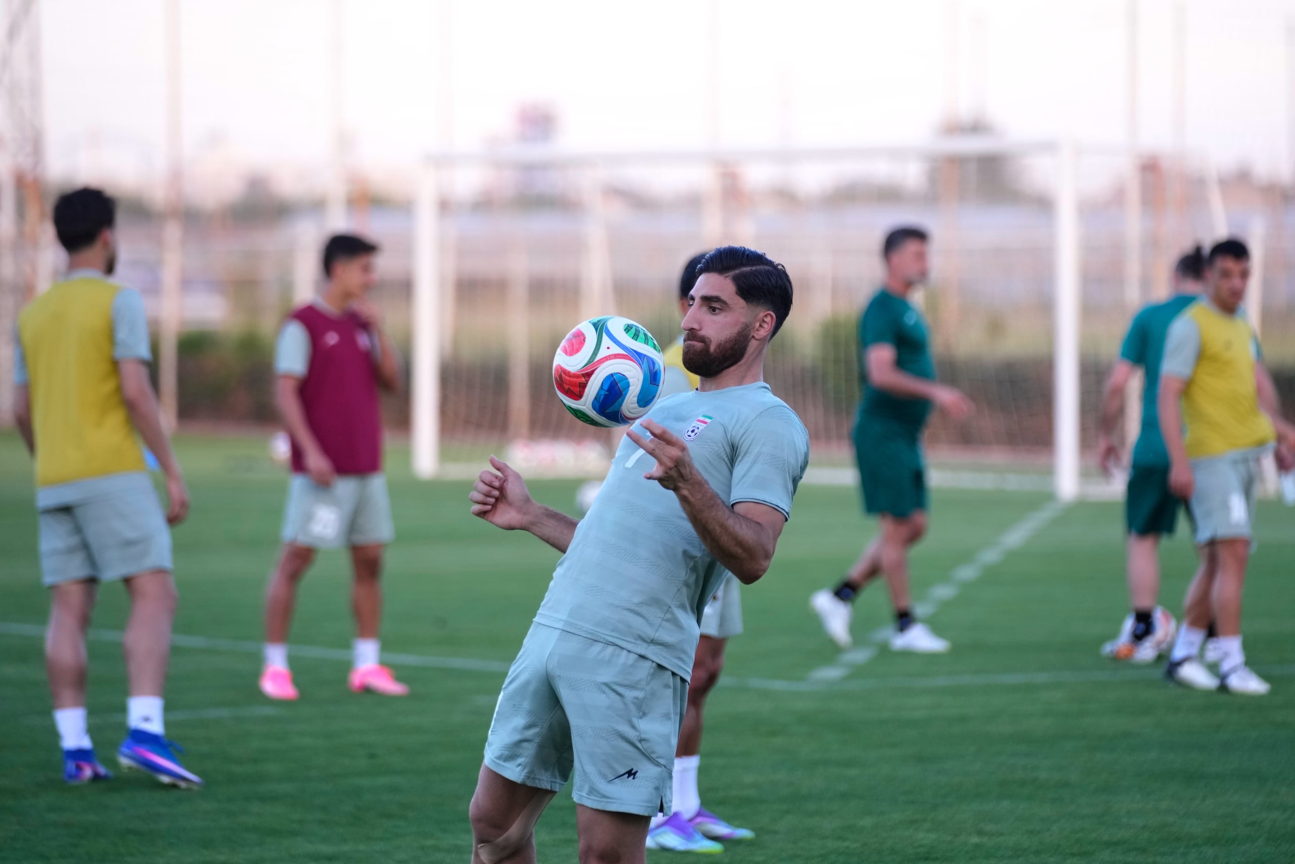 El jugador iraní Alireza Jahanbakhsh durante un entrenamiento de la selección, en Antalya, Turquía.
