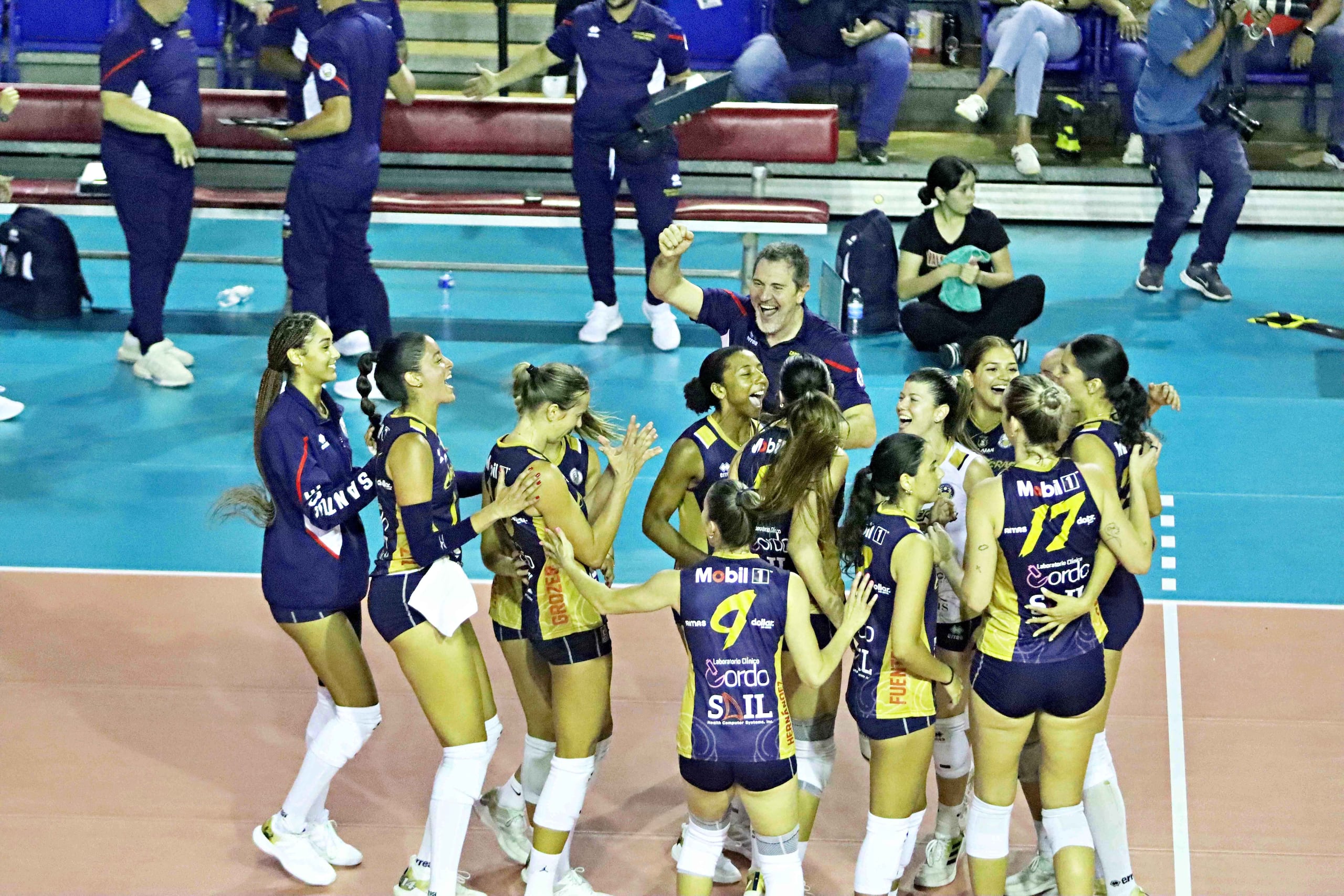 Santurce gana el segundo juego de la semifinal A.