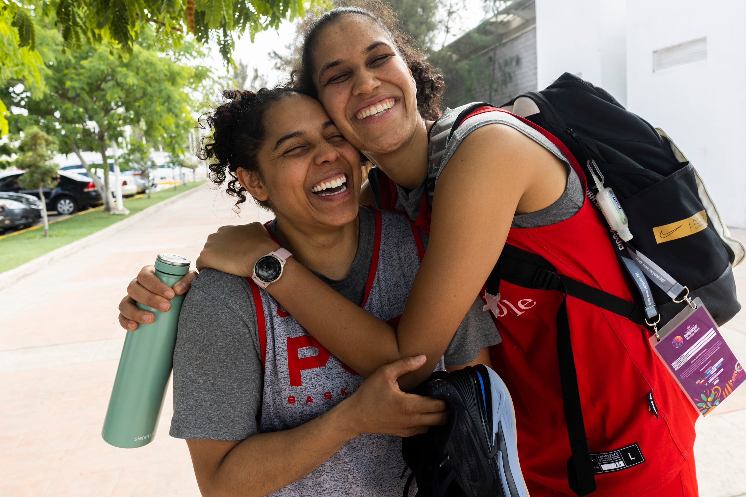 Jennifer O'Neal e Isalys Quiñones