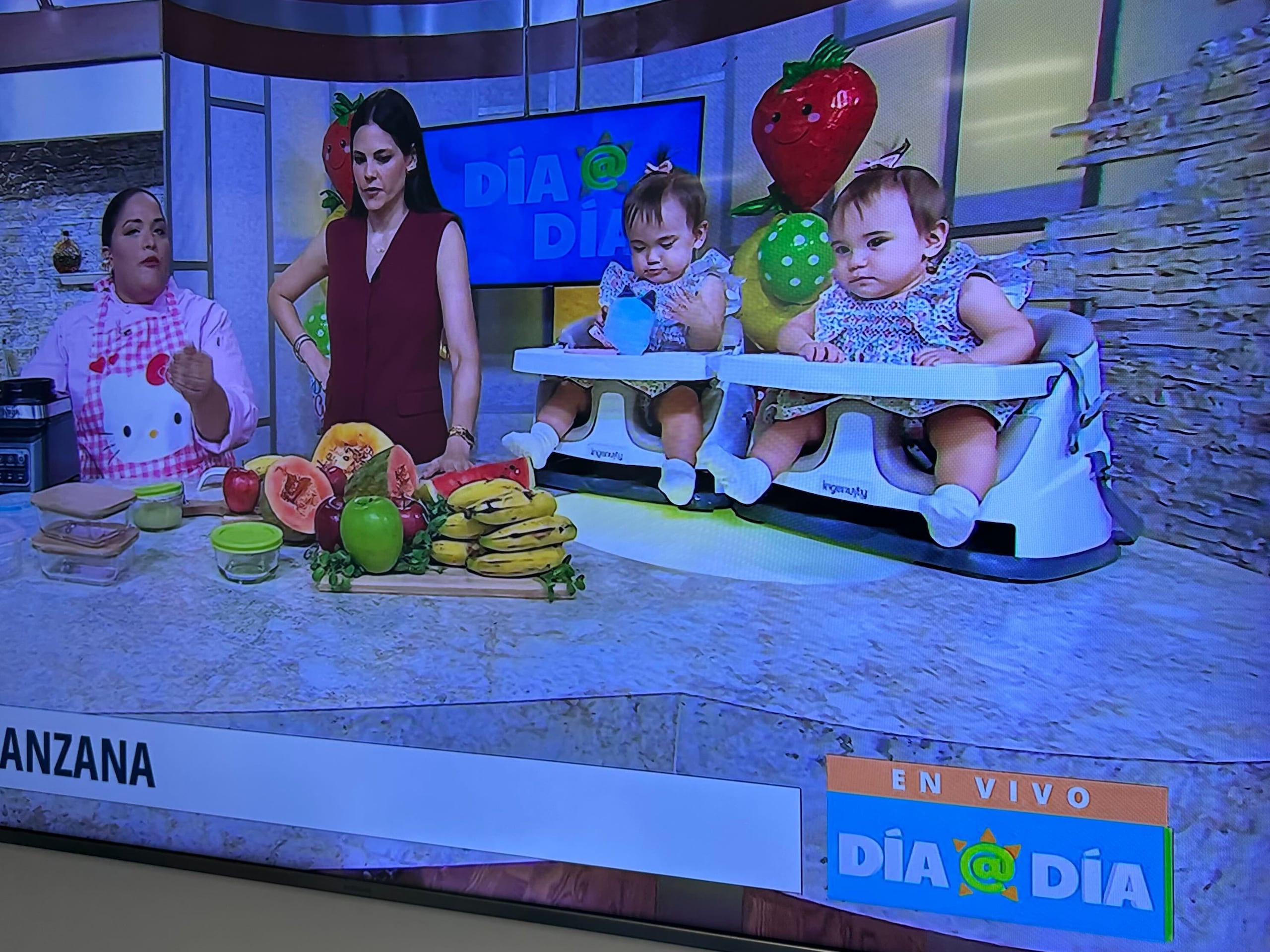 Las gemelas Catalina y Fernanda, hijas de la animadora Gil López. (Telemundo)