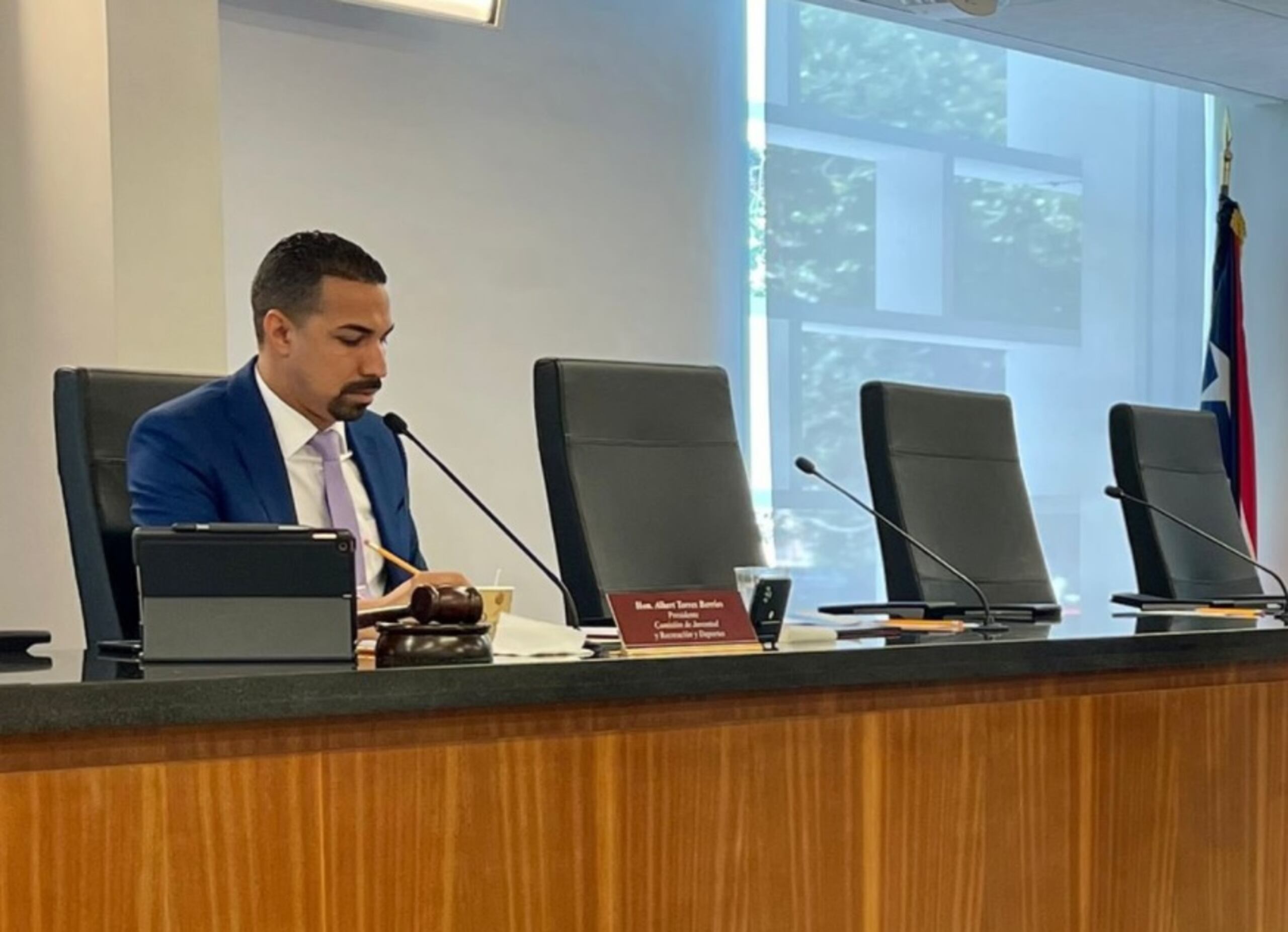 Torres Berríos catalogó como una falta de respeto las críticas al Proyecto del Senado 1389, que busca declarar el 23 de marzo de cada año como Día del Coordinador Profesional de la Industria de Bodas, Eventos y Protocolo.