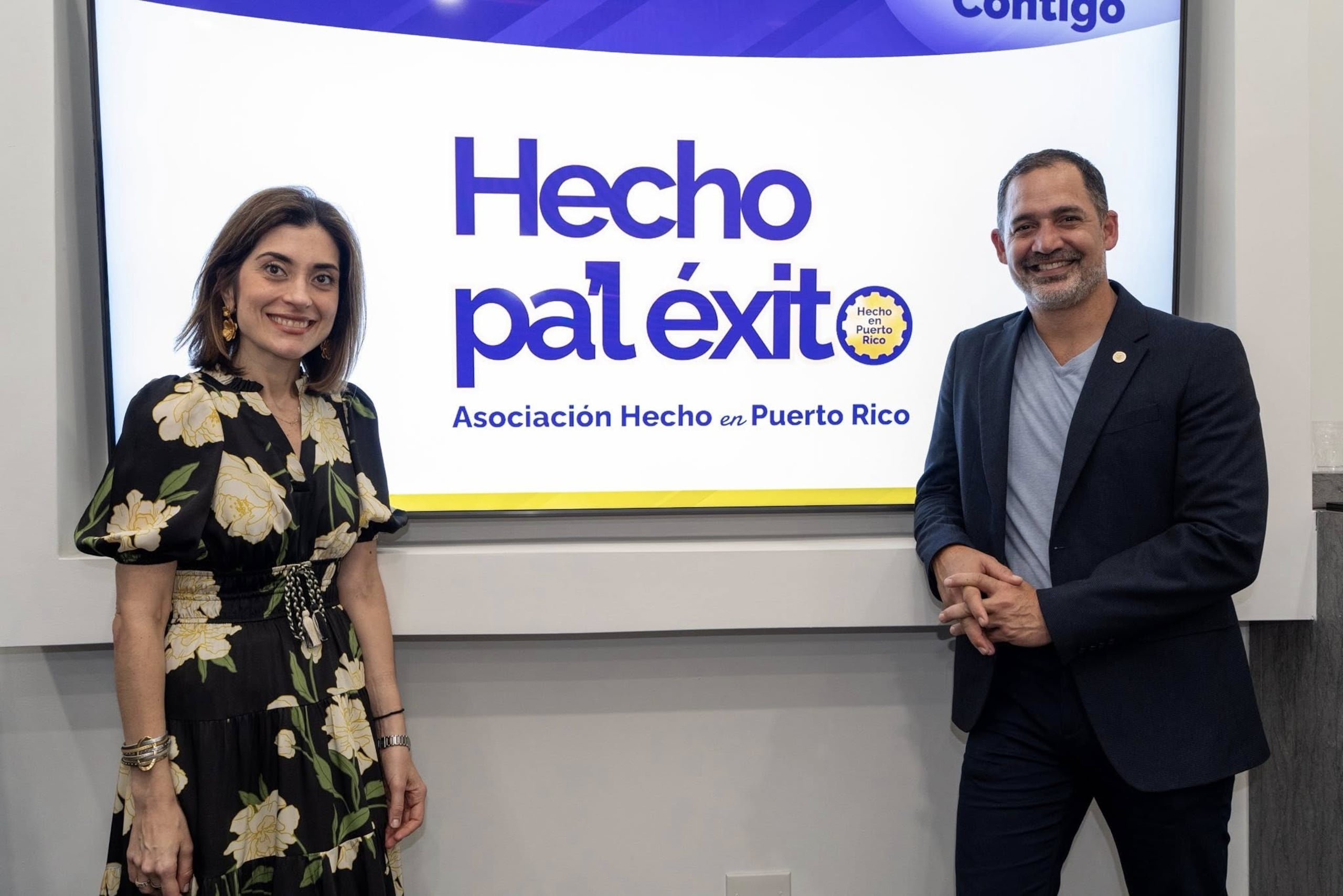 Laura Cantero, directora ejecutiva de Grupo Guayacán; y Mateo Cidre, presidente de la Asociación Hecho en Puerto Rico.