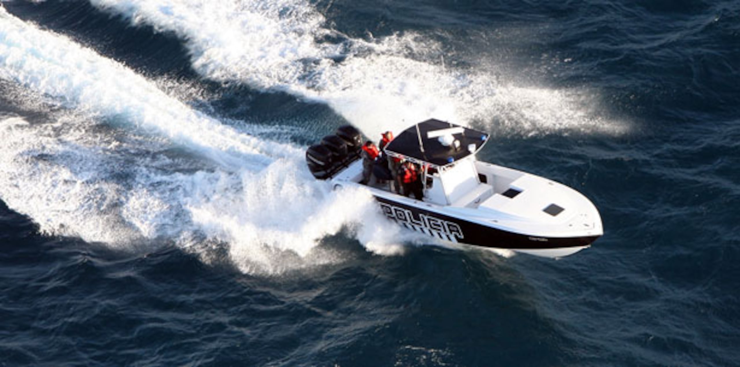 La Unidad Marítima de las Fuerzas Unidas de Rápida Acción (FURA) intervino con los indocumentados. (Archivo)