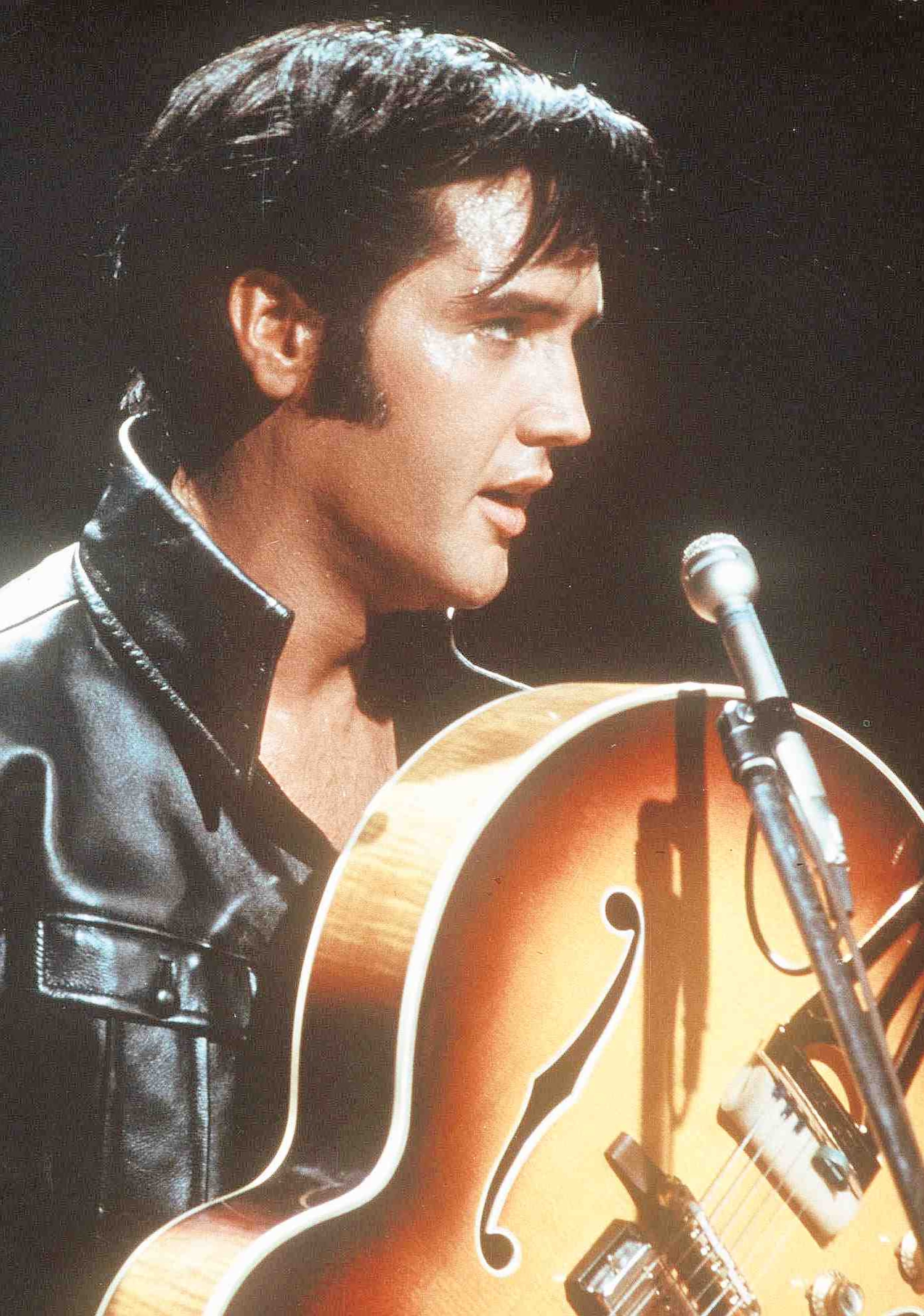 Henrik Knudsen pagará $75,000, un tercio de la cantidad que pedía los herederos de Elvis. (AP)