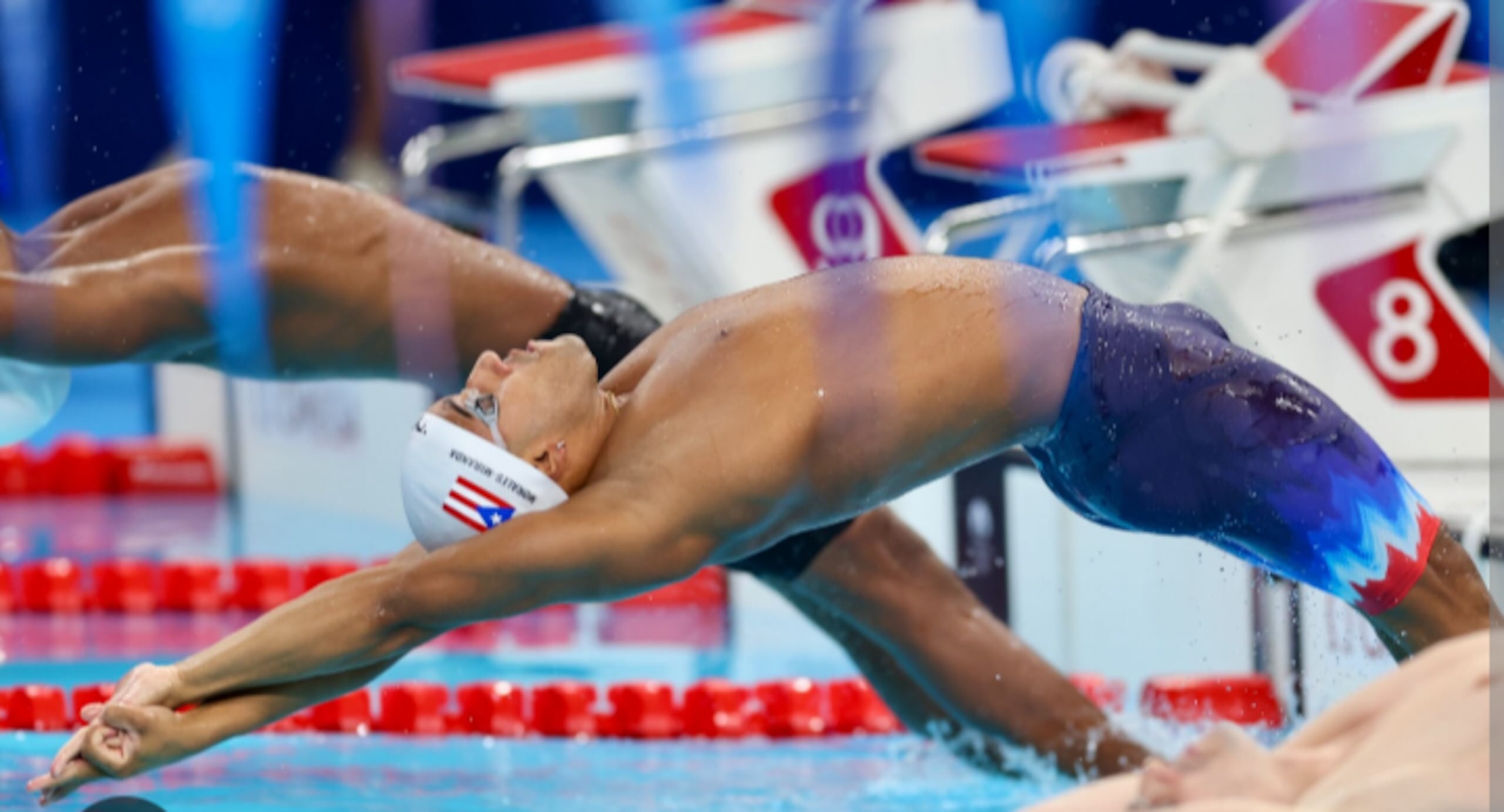 Yeziel Morales logró la marca B de clasificación para el Mundial en 25 metros dorso.