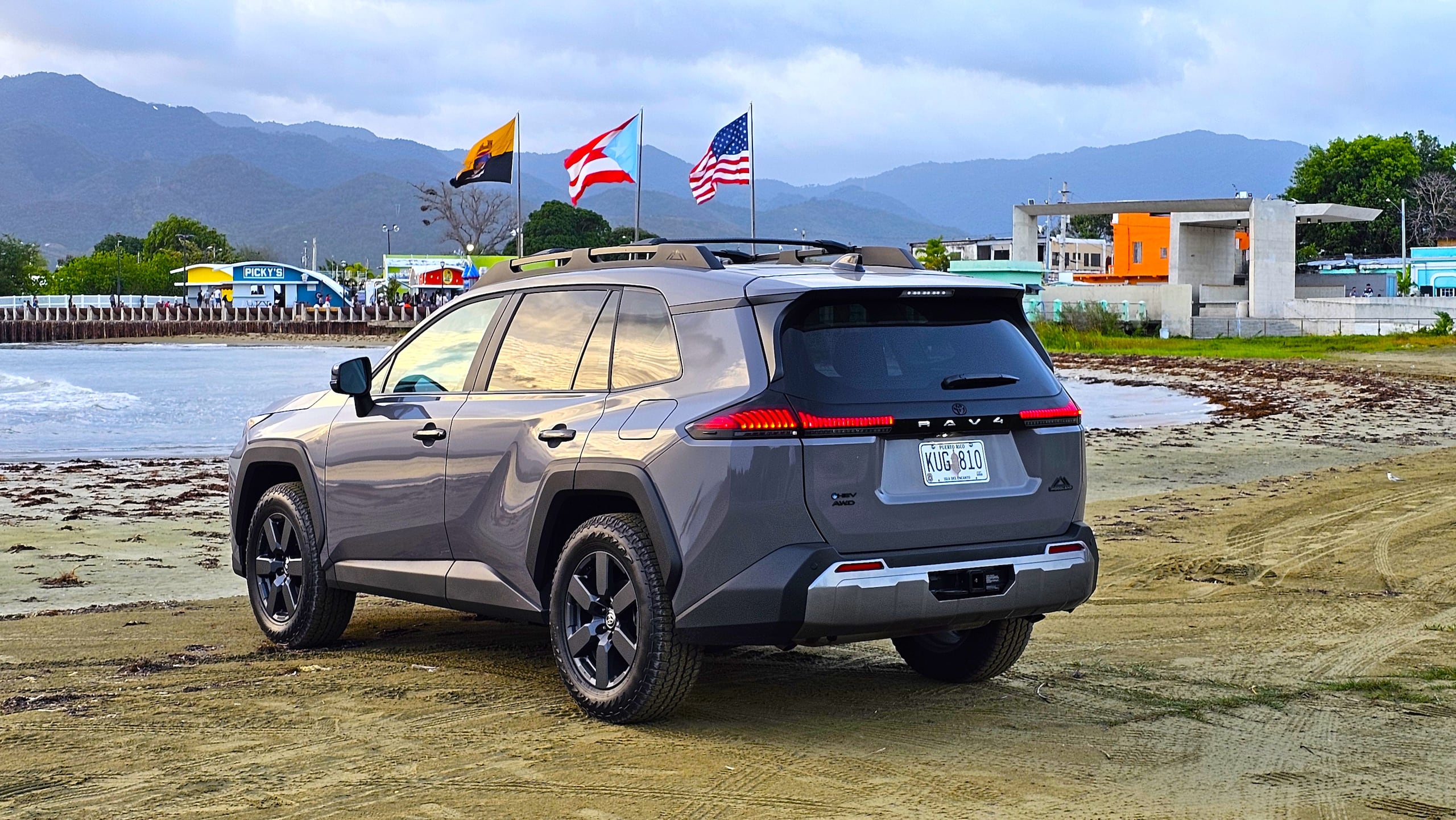 Por ser híbrida, la RAV4 ofrece excelente ahorro de gasolina.