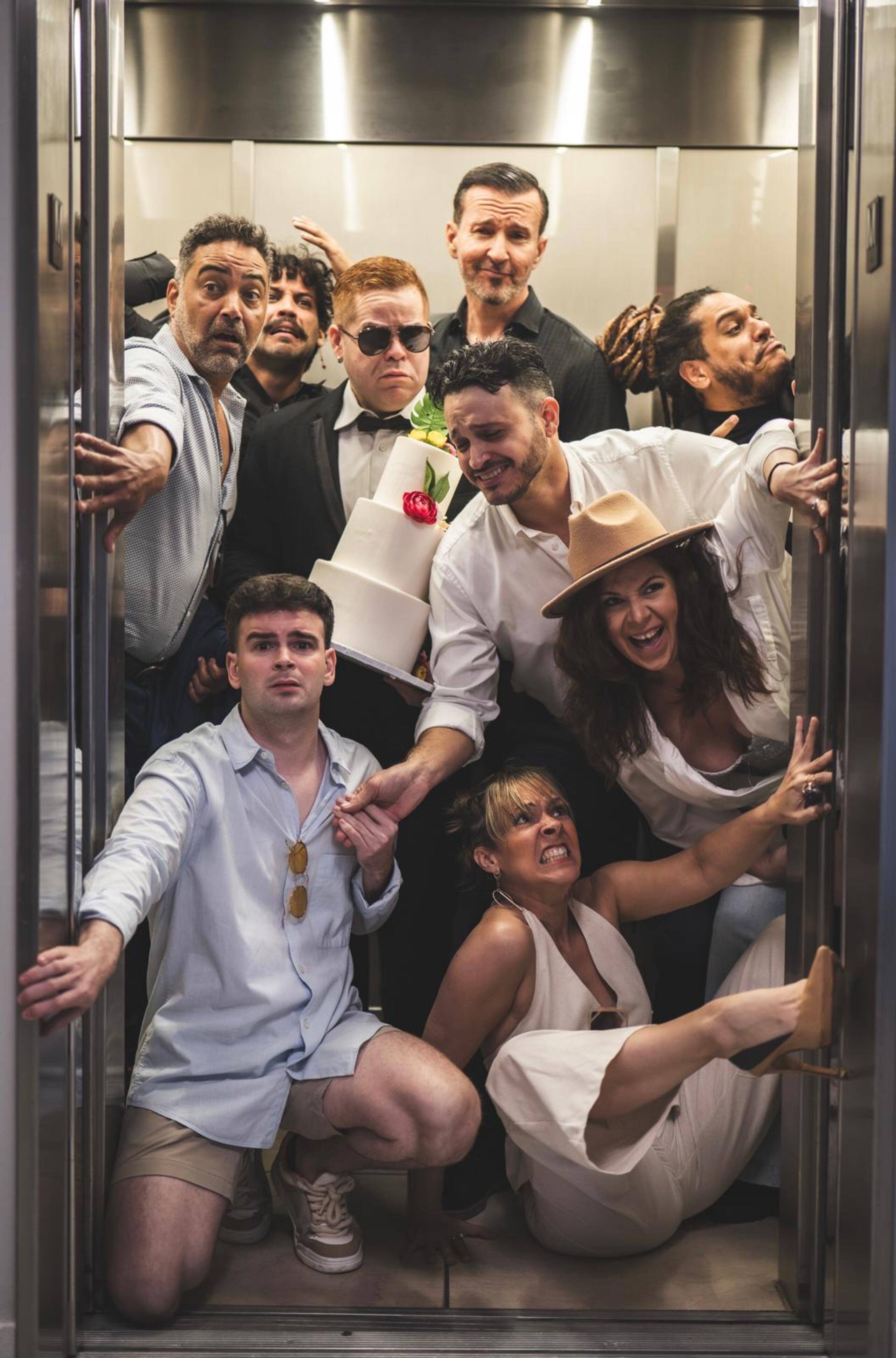 "Boda en el Hotel Paradiso".