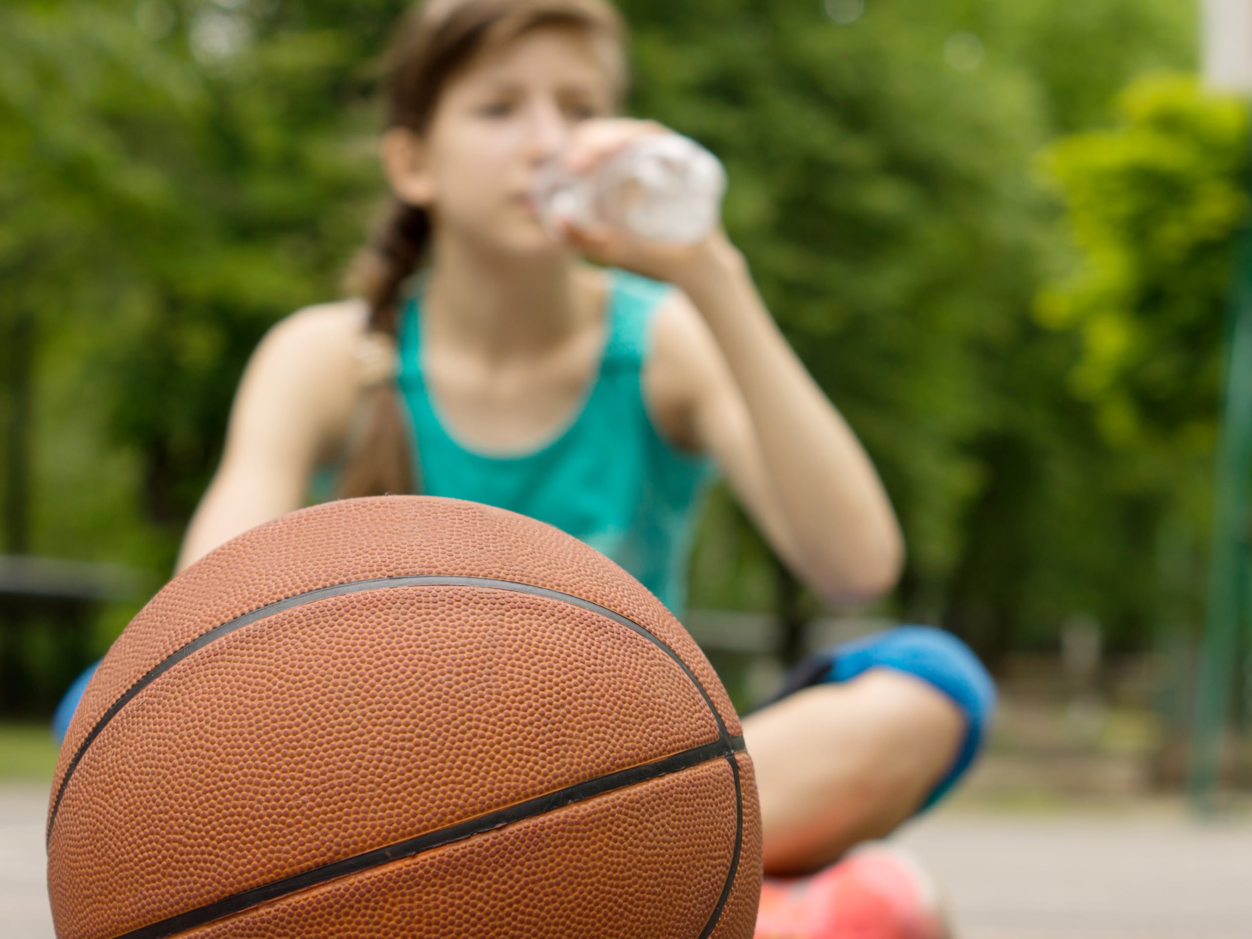 En el adolescente que entrena y realiza deporte, es crucial cubrir su demanda calórica, puesto que de esto dependerá su ejecutoria y éxito en cada entrenamiento.