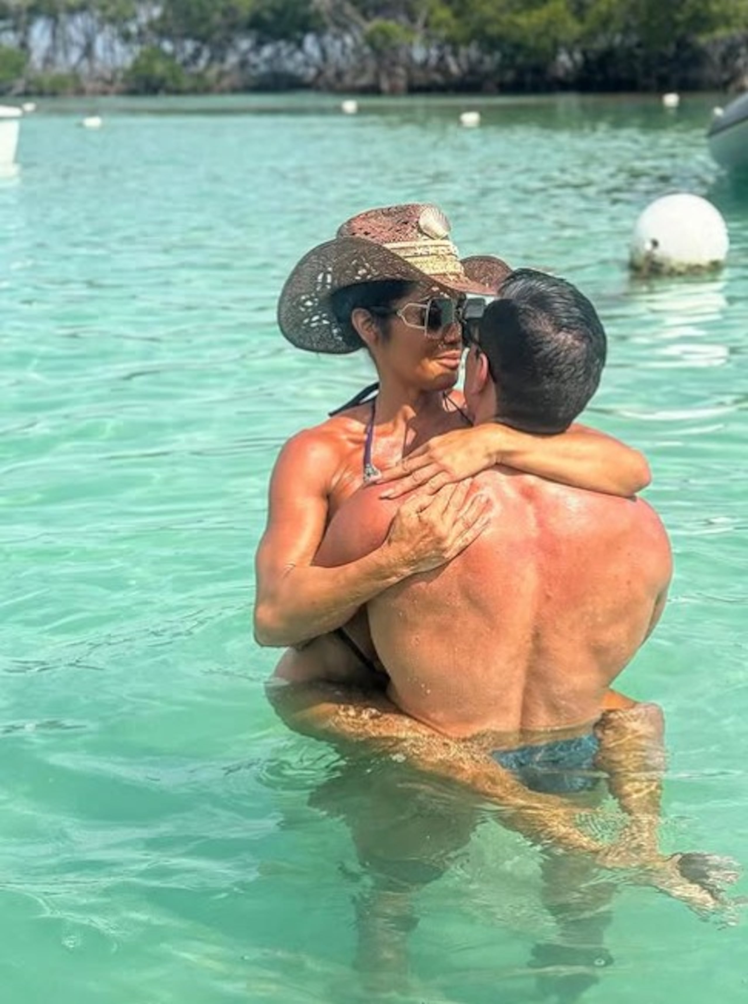 Maripily se mostró feliz y cariñosa en La Parguera.