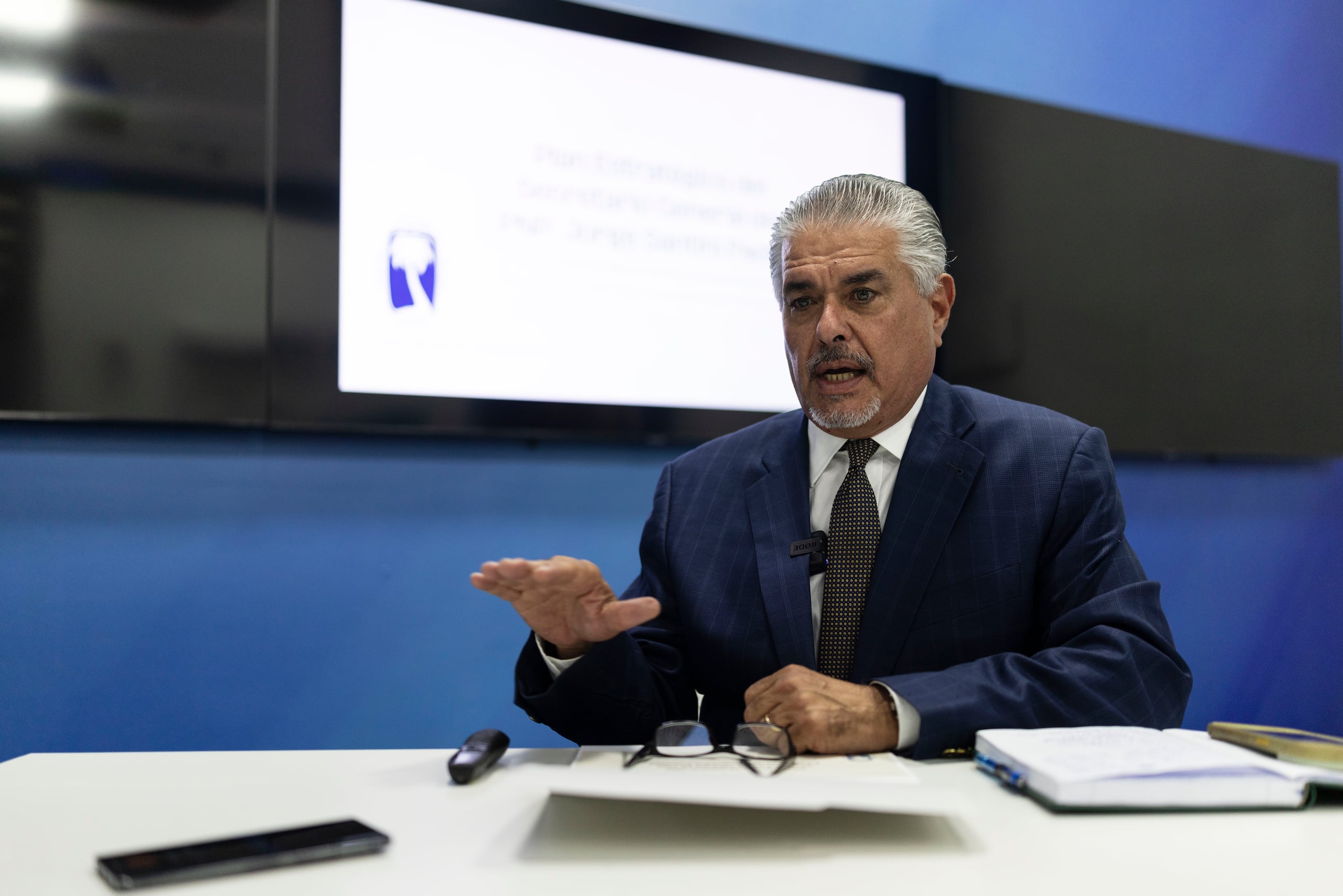 Jorge Santini Padilla está en condición estable.