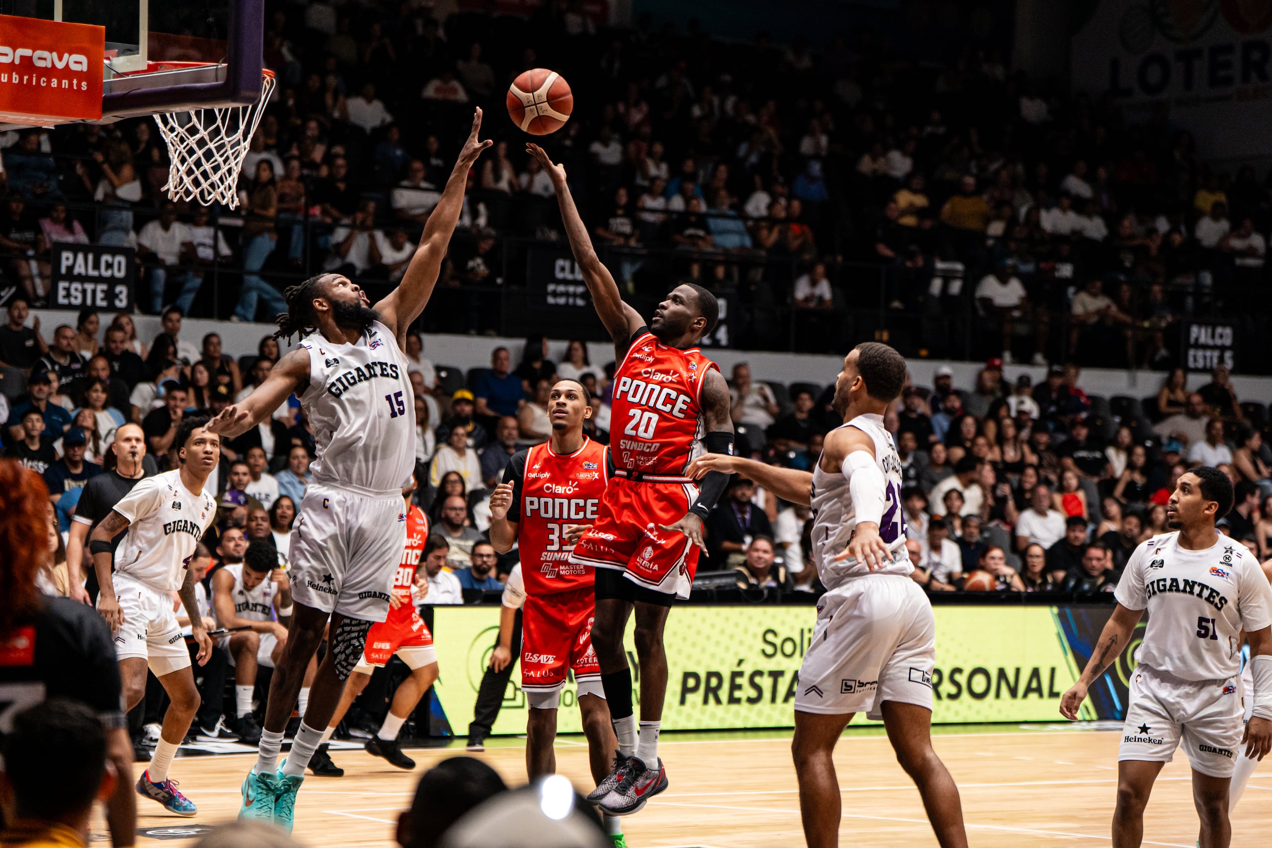 Los Gigantes derrotaron a los Leones en la jornada dominical.