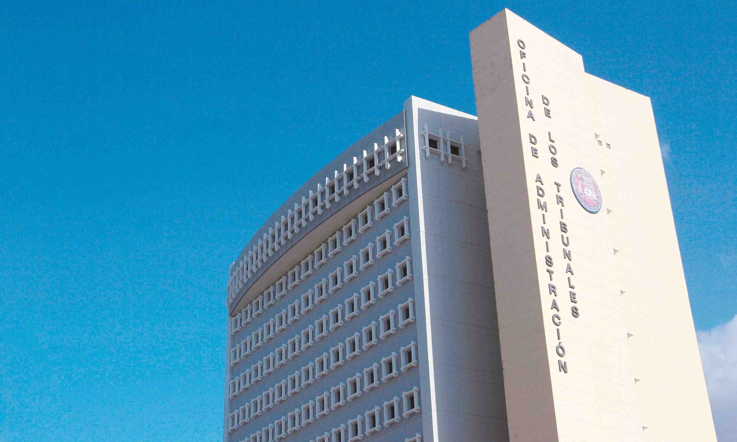 La Oficina de Administración de los Tribunales (OAT) indicó que la iniciativa es parte de las medidas de control de gastos en esa rama gubernamental debido a recortes presupuestarios. (GFR MEDIA)