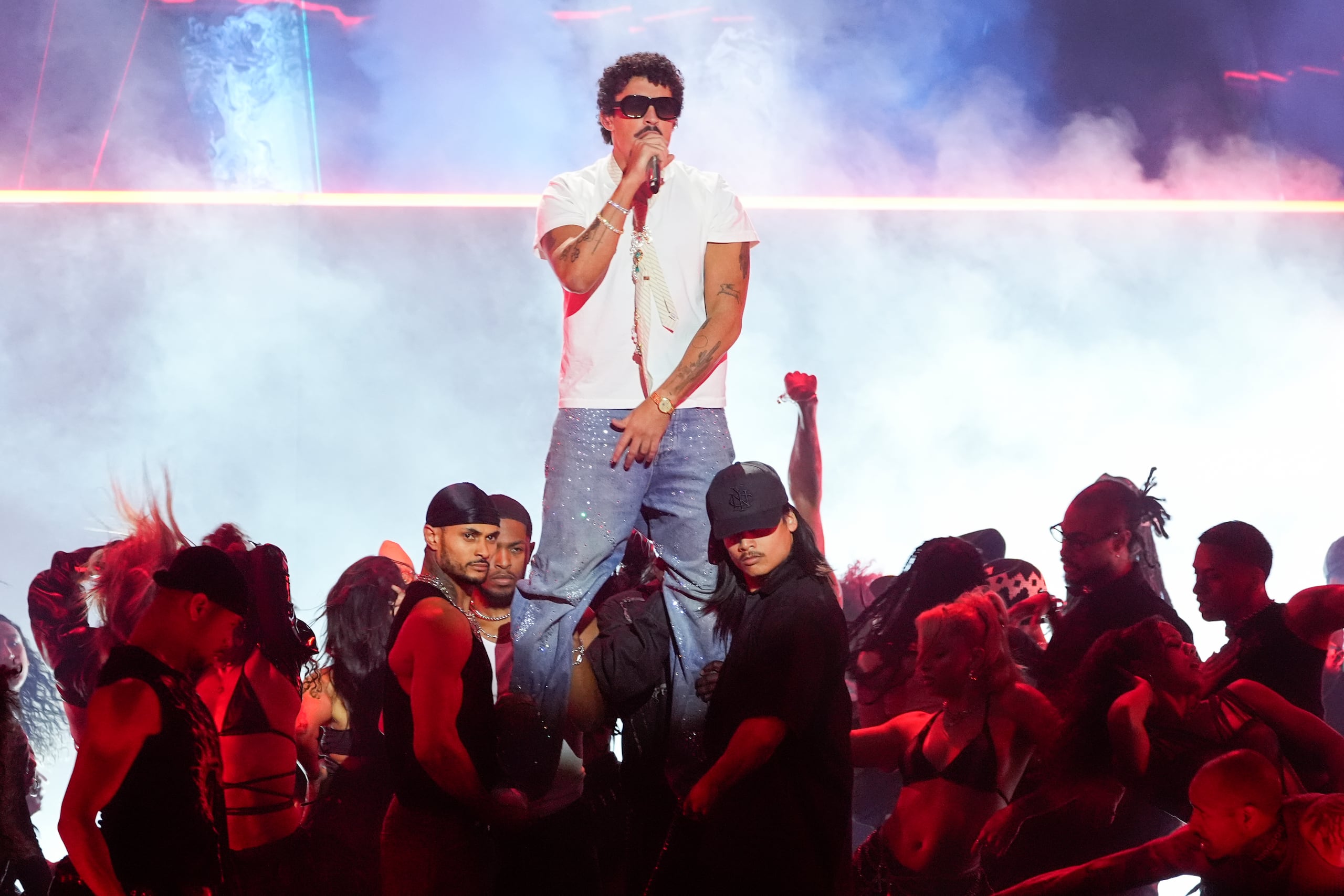 De cara a la serie de conciertos de Bad Bunny, la agencia advierte a los operadores de estacionamientos a seguir pácticas honestas.
