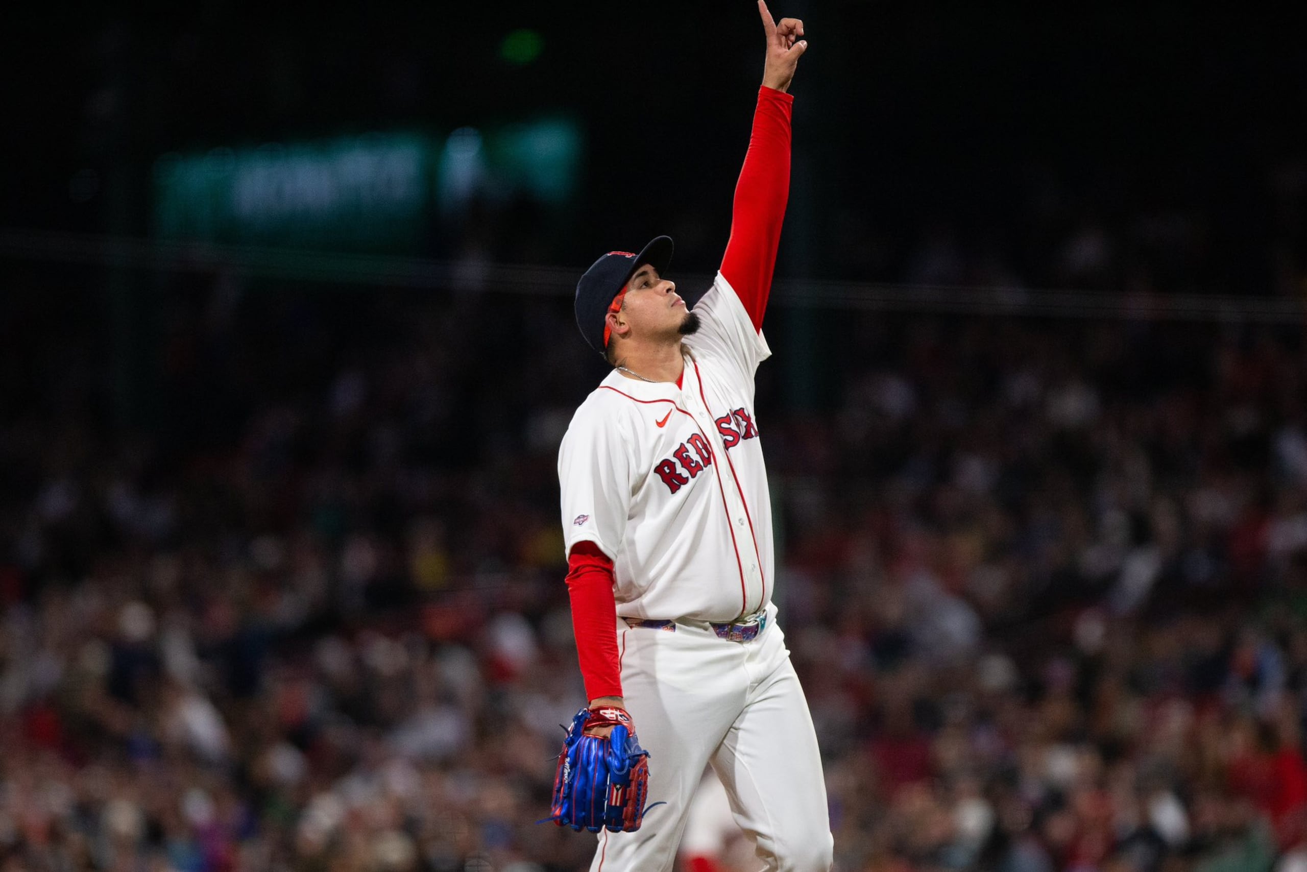 El boricua Eduardo Rivera la noche de su debut en las Mayores.
