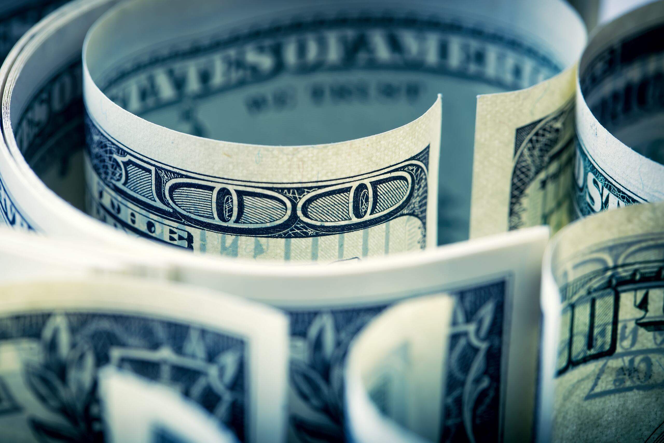 Dinero en efectivo.