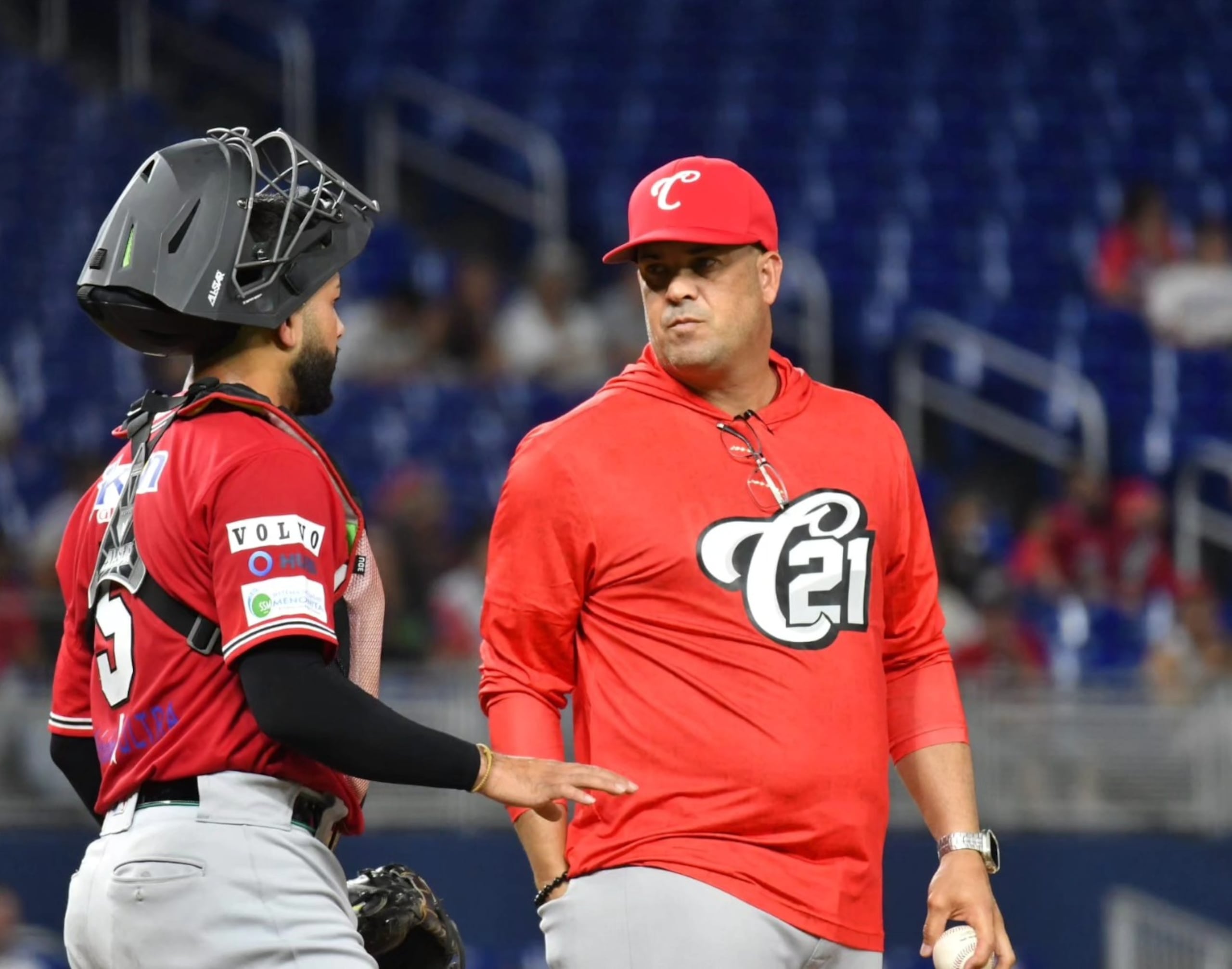 Ramón Vázquez regresó a dirigir a los Criollos en la temporada 2024-25.