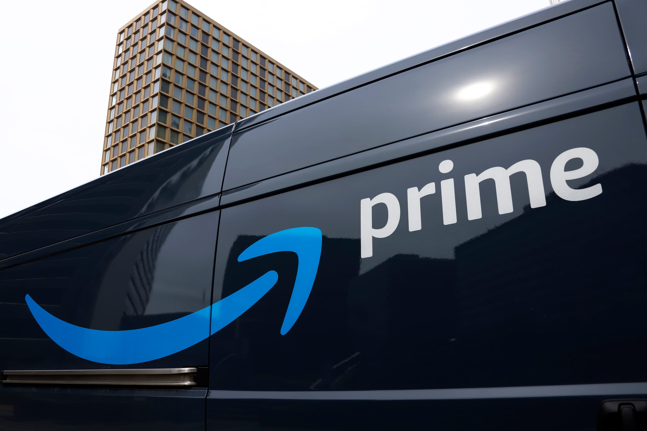 La decisión fue aprobada esta semana por un tribunal federal y permitirá que Amazon comience a enviar pagos automáticos a nuevos grupos de consumidores a partir del 1 de octubre de 2026.