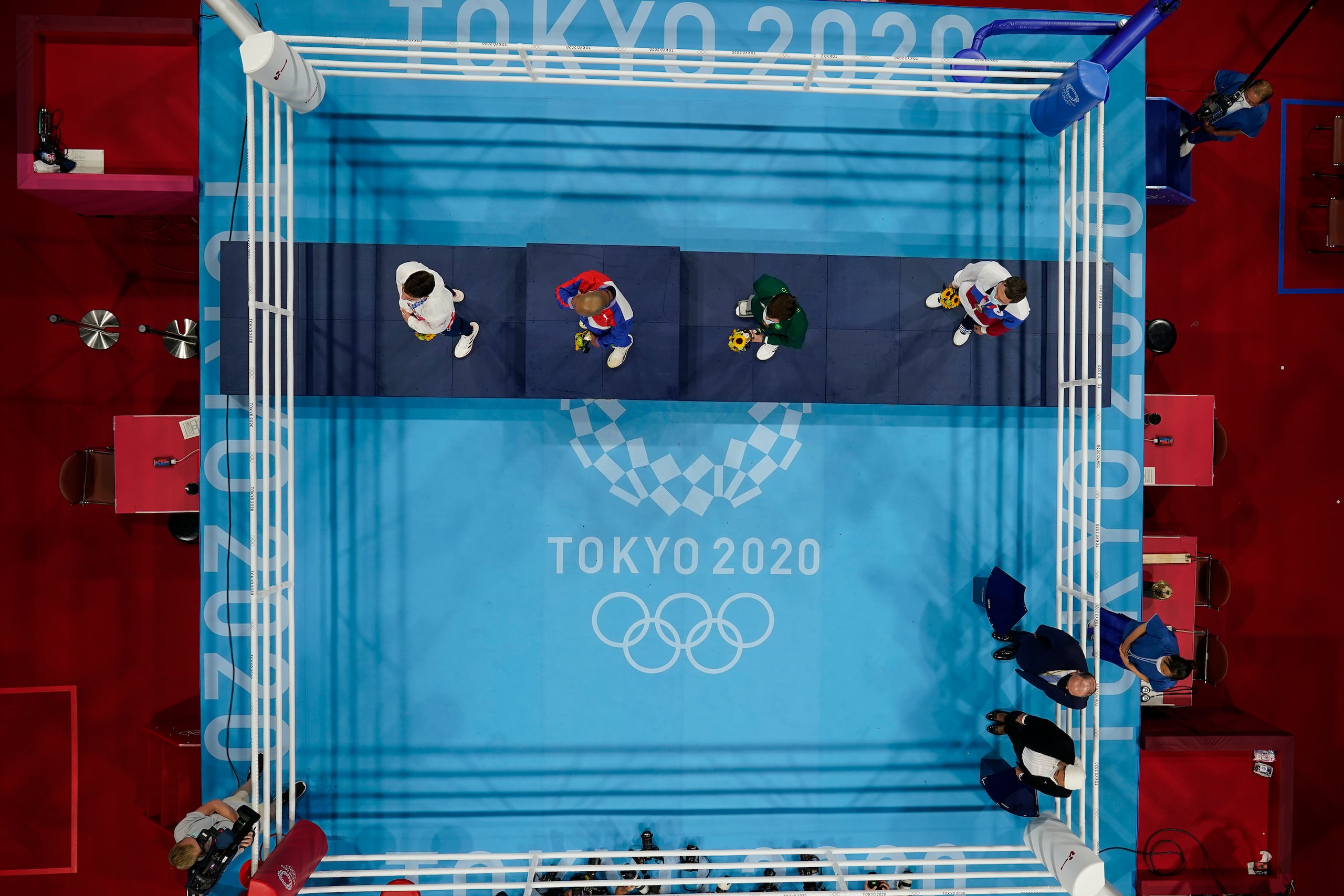 Ceremonia de premiación de los medallistas del peso welter del boxeo de los Juegos Olímpicos de Tokio, el martes 3 de agosto de 2021. Tal como sucedió en dicha justa, la organización de la disciplina será realizada por el COI y no por la IBA.