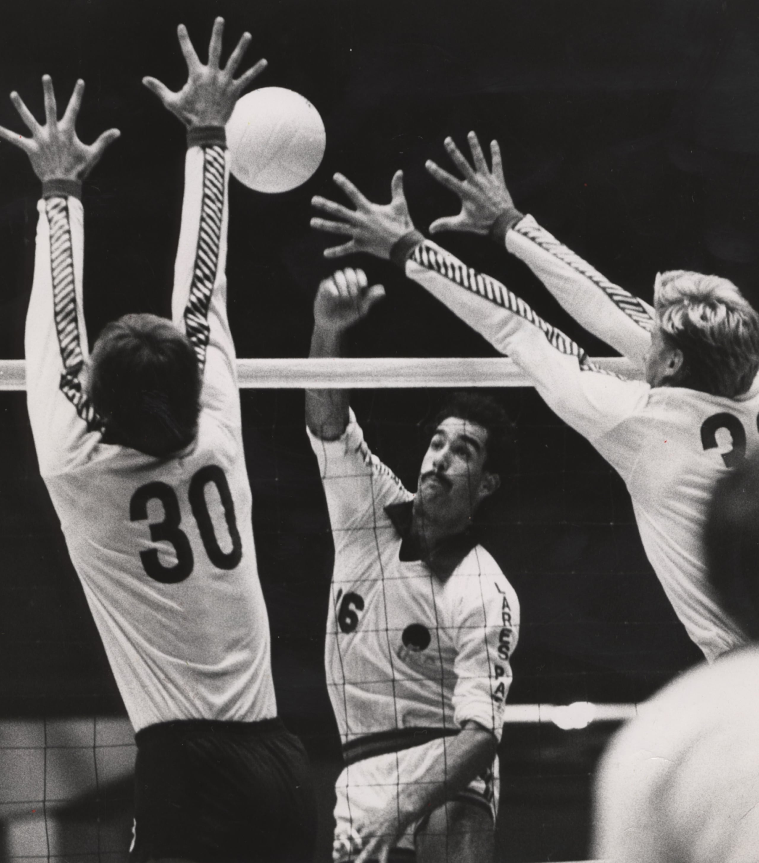 Ricky Amon, aquí en su regreso a Puerto Rico, jugó con los Patriotas de Lares en una de las visitas de UCLA, de la que fue egresado.