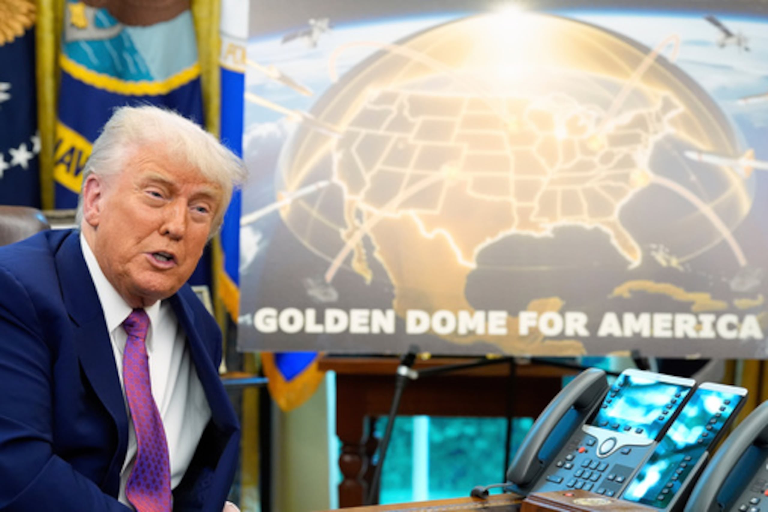 El presidente Donald Trump habla en el Despacho Oval de la Casa Blanca.