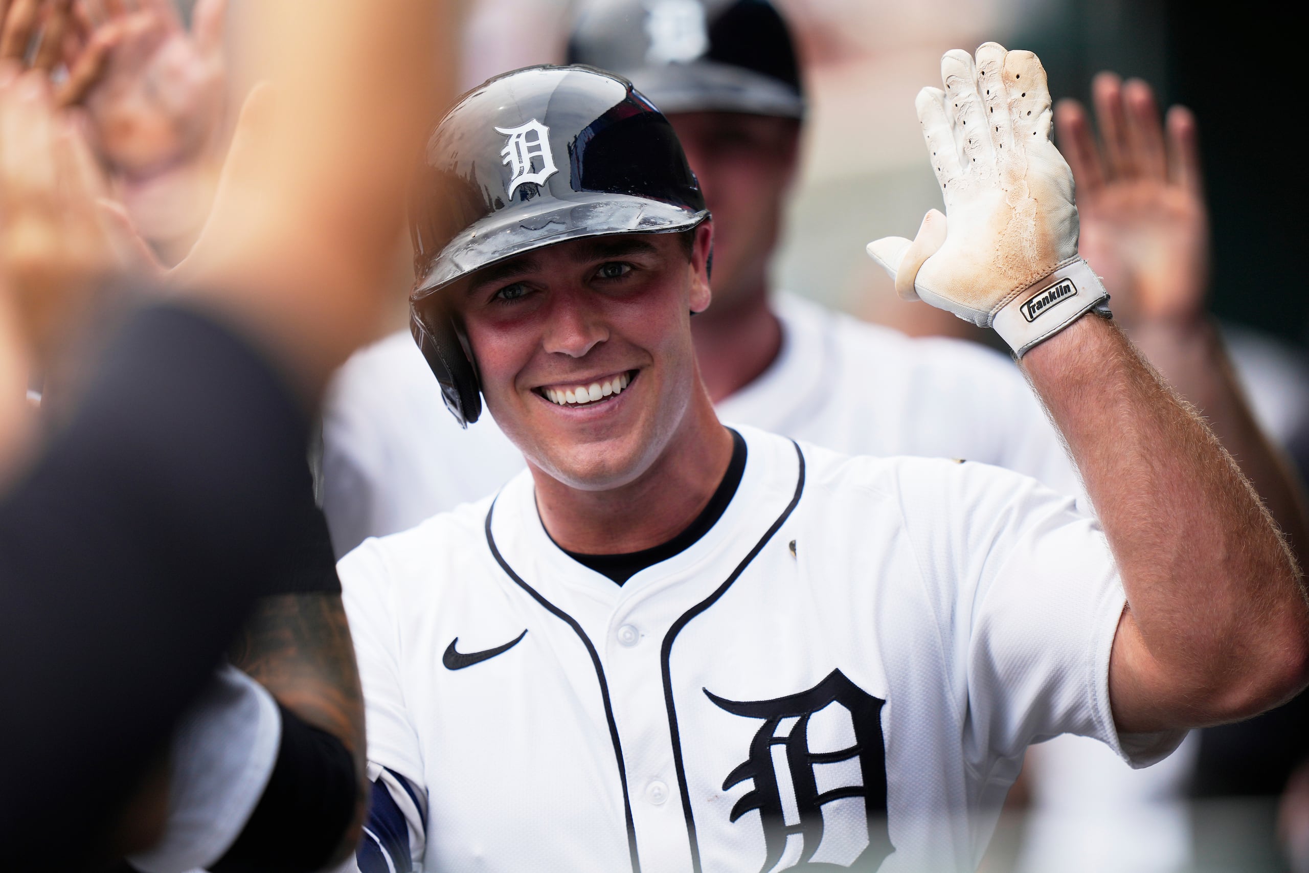 Kerry Carpenter de los Tigres de Detroit luego de batear un jonrón ante los Diamondbacks de Arizona, el miércoles 30 de julio de 2025, en Detroit. (AP Foto/Ryan Sun)