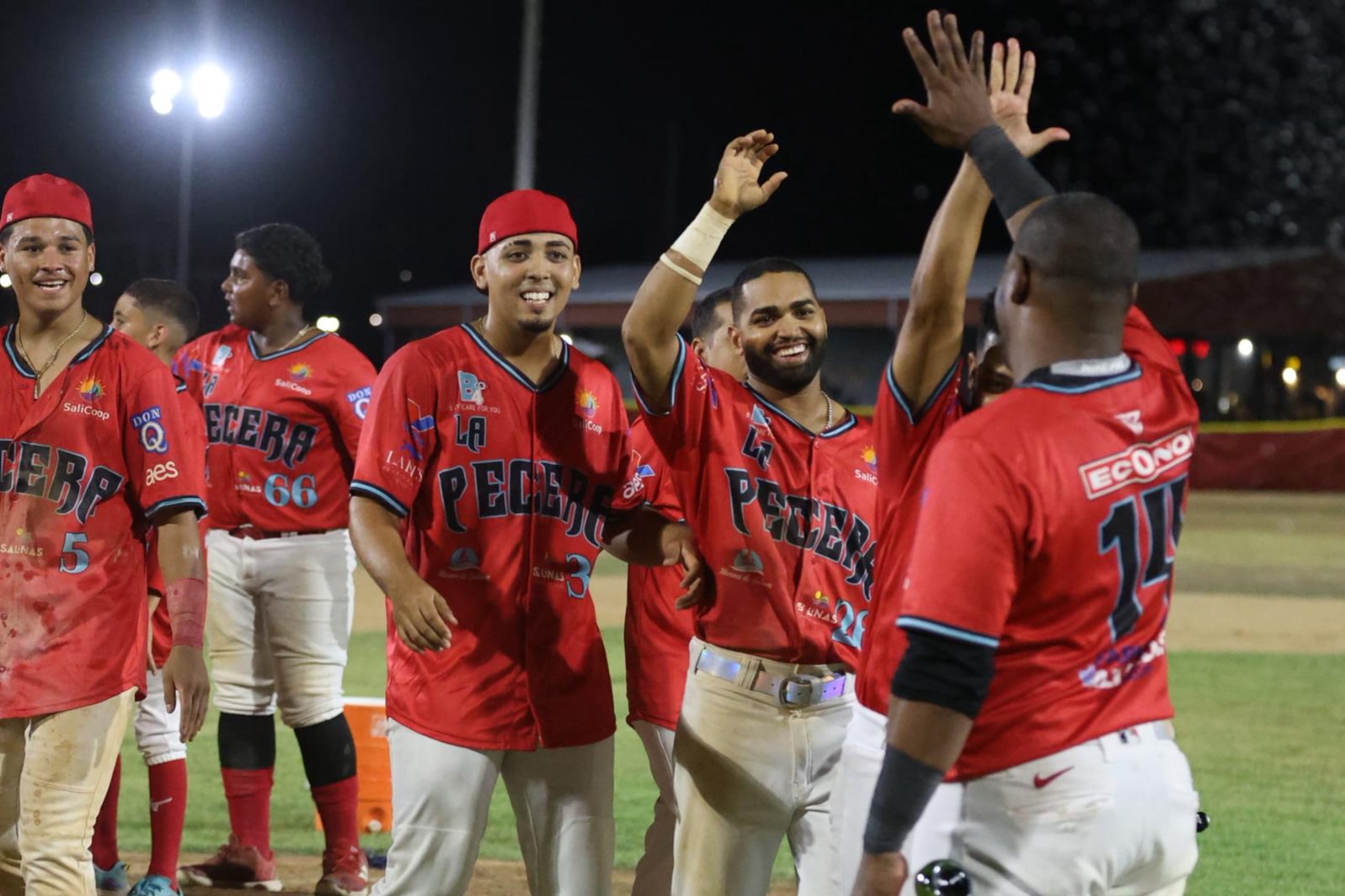 Los Peces Voladores exponen su dominio en la Sección Sur.