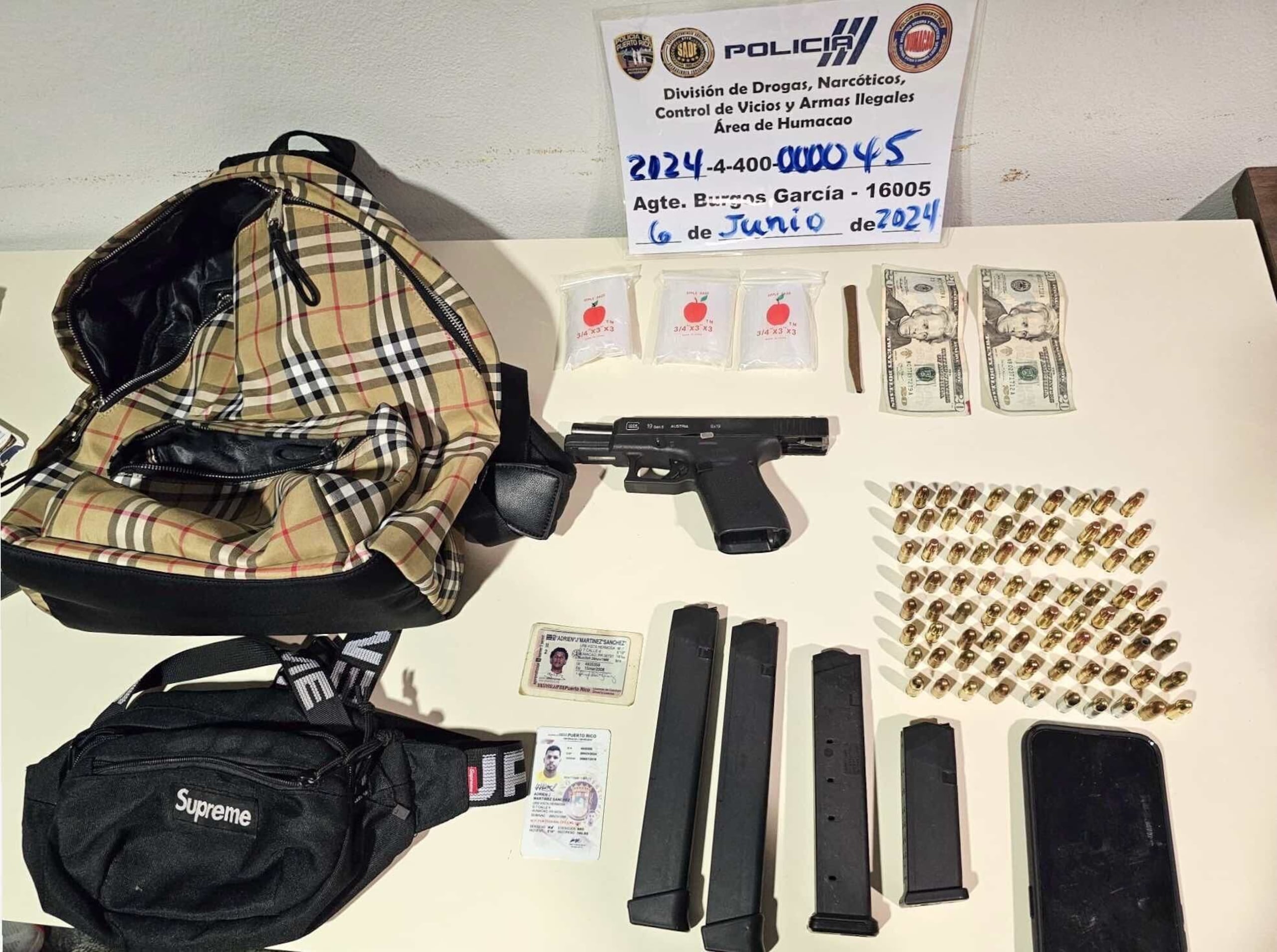 Ocupado en varios allanamientos en los municipios de Humacao, Cayey, Ponce y Cataño.