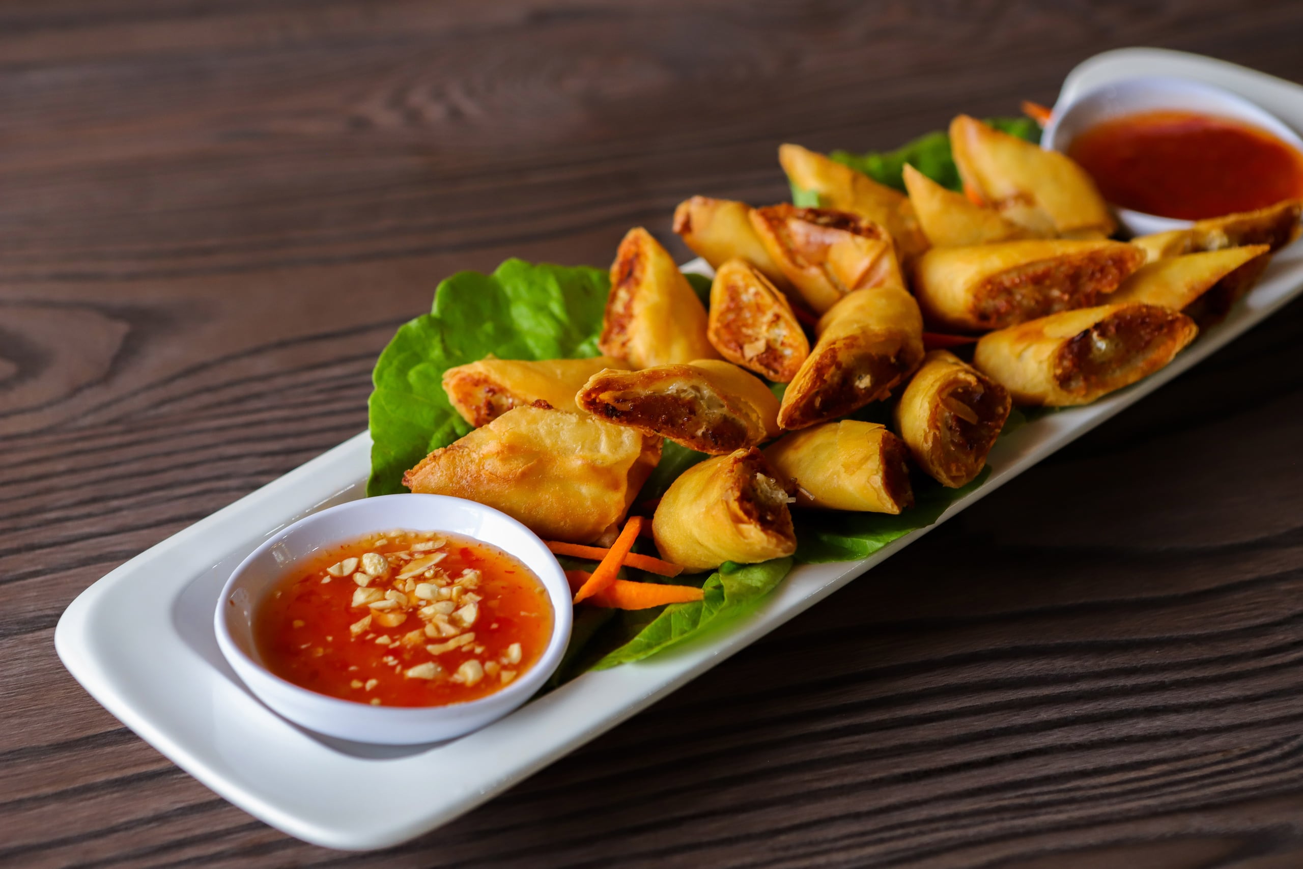 Egg rolls con salsa agridulce