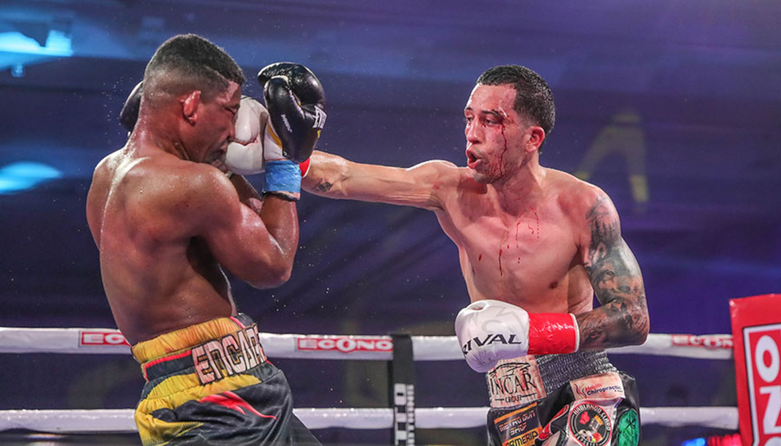 Bryan Chevalier conecta un golpe al rostro del dominicano Ranfis Javier Encarnación durante su último combate, celebrado el 12 de julio en Río Grande.