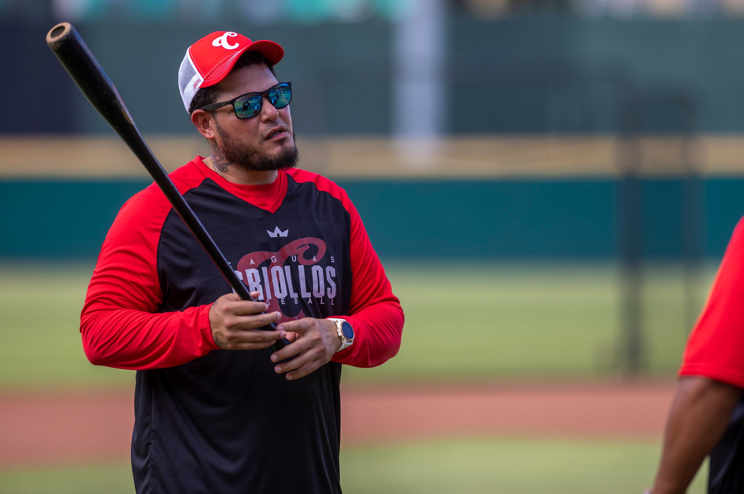 Yadier Molina le anunció la decisión de no seguir al mando de la novena a la gerencia de los Criollos.
