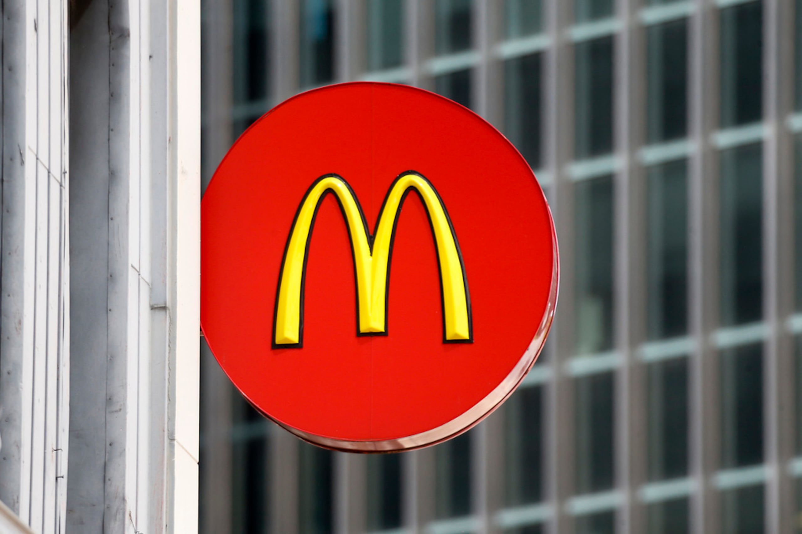 La demanda pide al juez que certifique el caso como una demanda colectiva y que ordene a McDonald’s pagar daños y perjuicios al grupo.