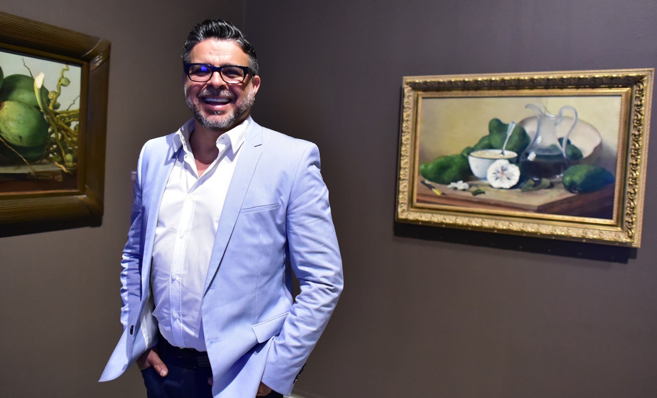 El cantante tropical Luis Enrique tenía 15 años cuando cruzó la frontera junto a su familia para llegar a Estados Unidos.