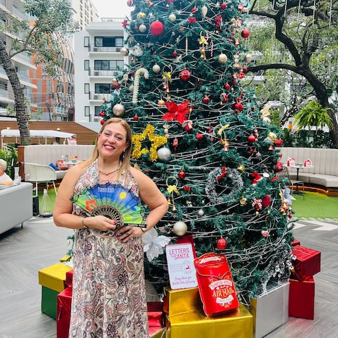 FOTOS: La colorida Navidad de la maestra boricua en Bangkok