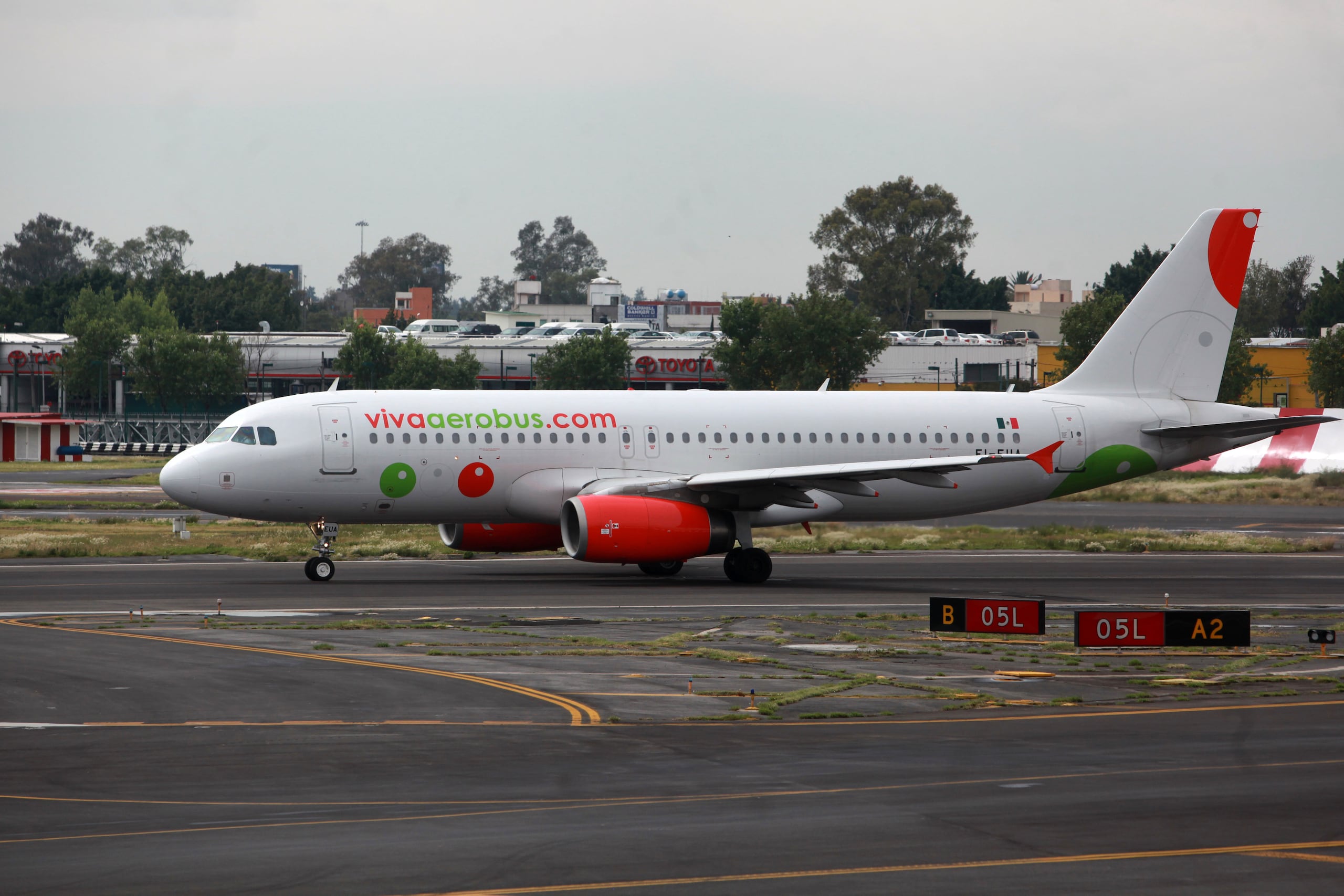 El AICM explicó que el avión fue revisado sin que se encontrara ningún explosivo.