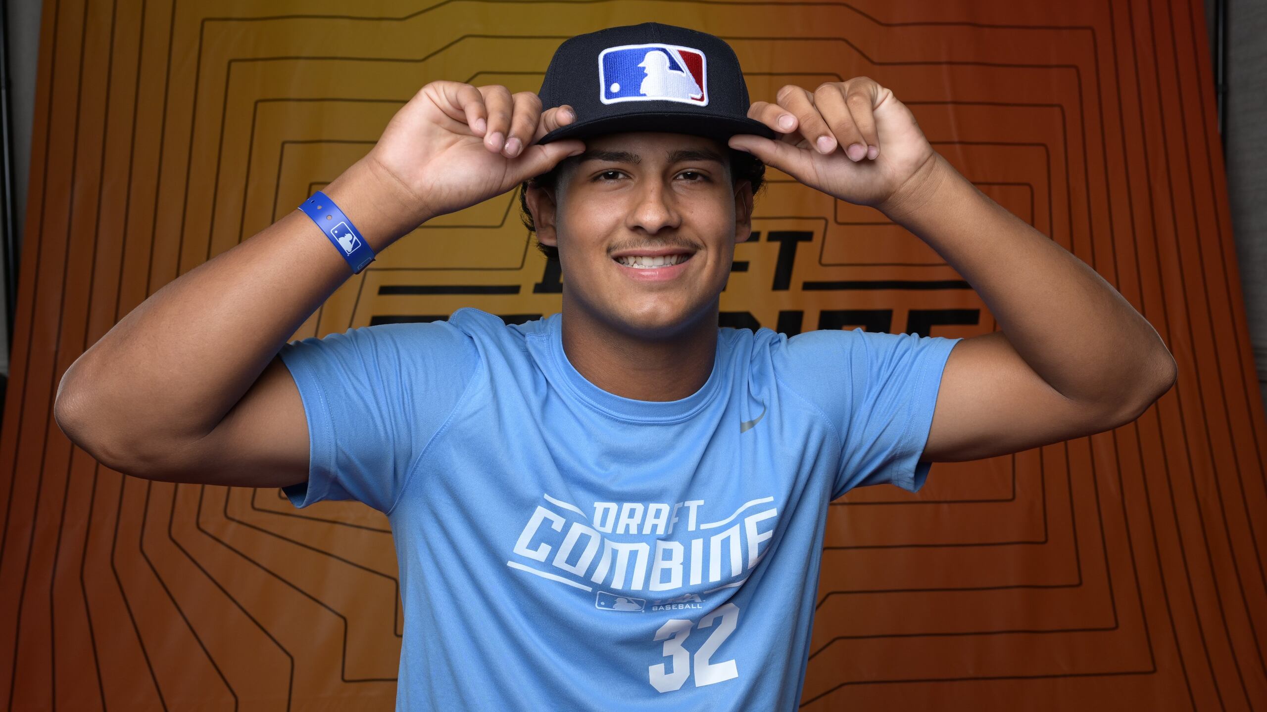Charlee Soto llegará a Minnesota procedente del Reborn Christian High School en Florida.