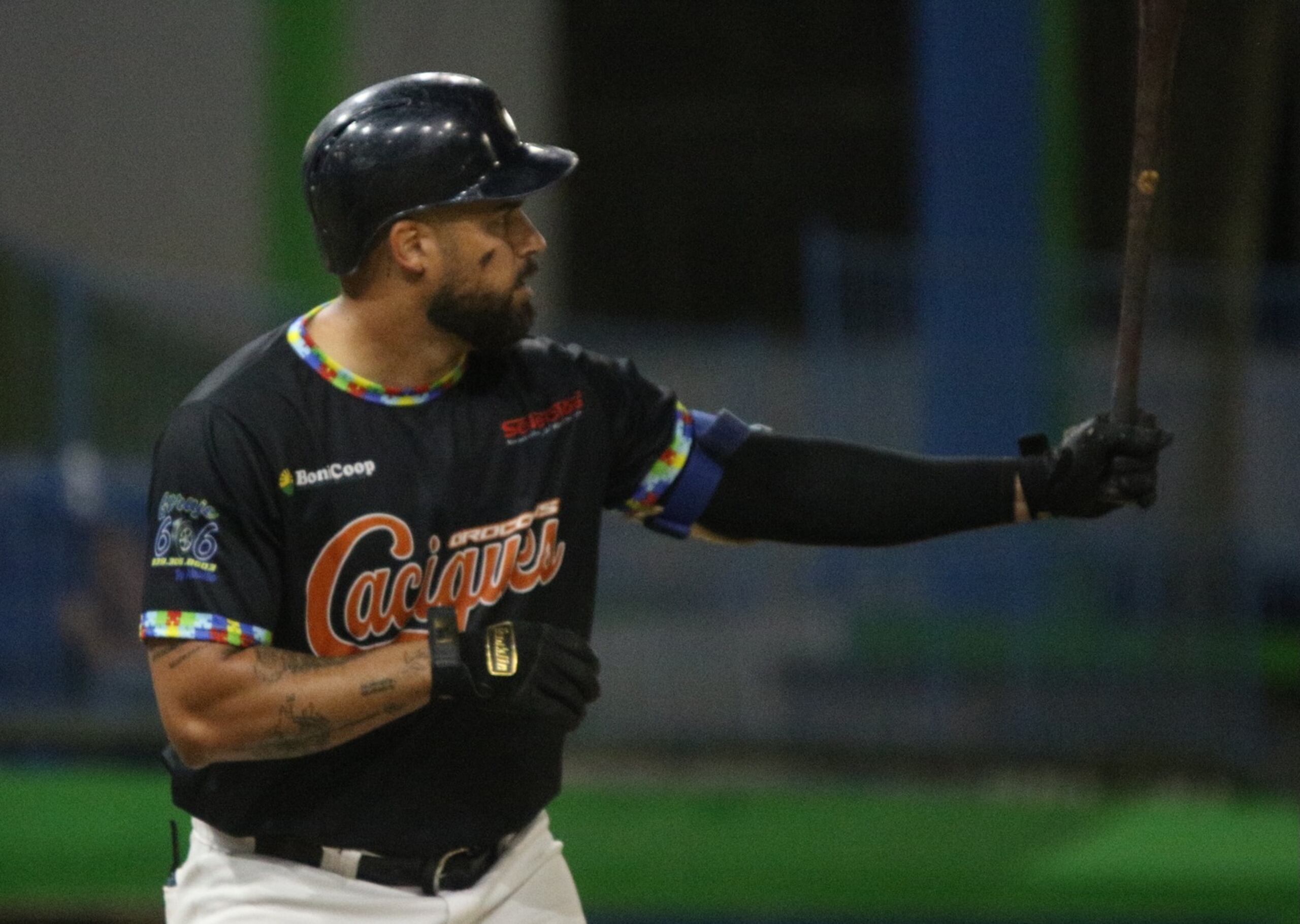 Luis Mateo impulsó dos carreras por los Caciques en el juego final de la semifinal de la Coliceba.