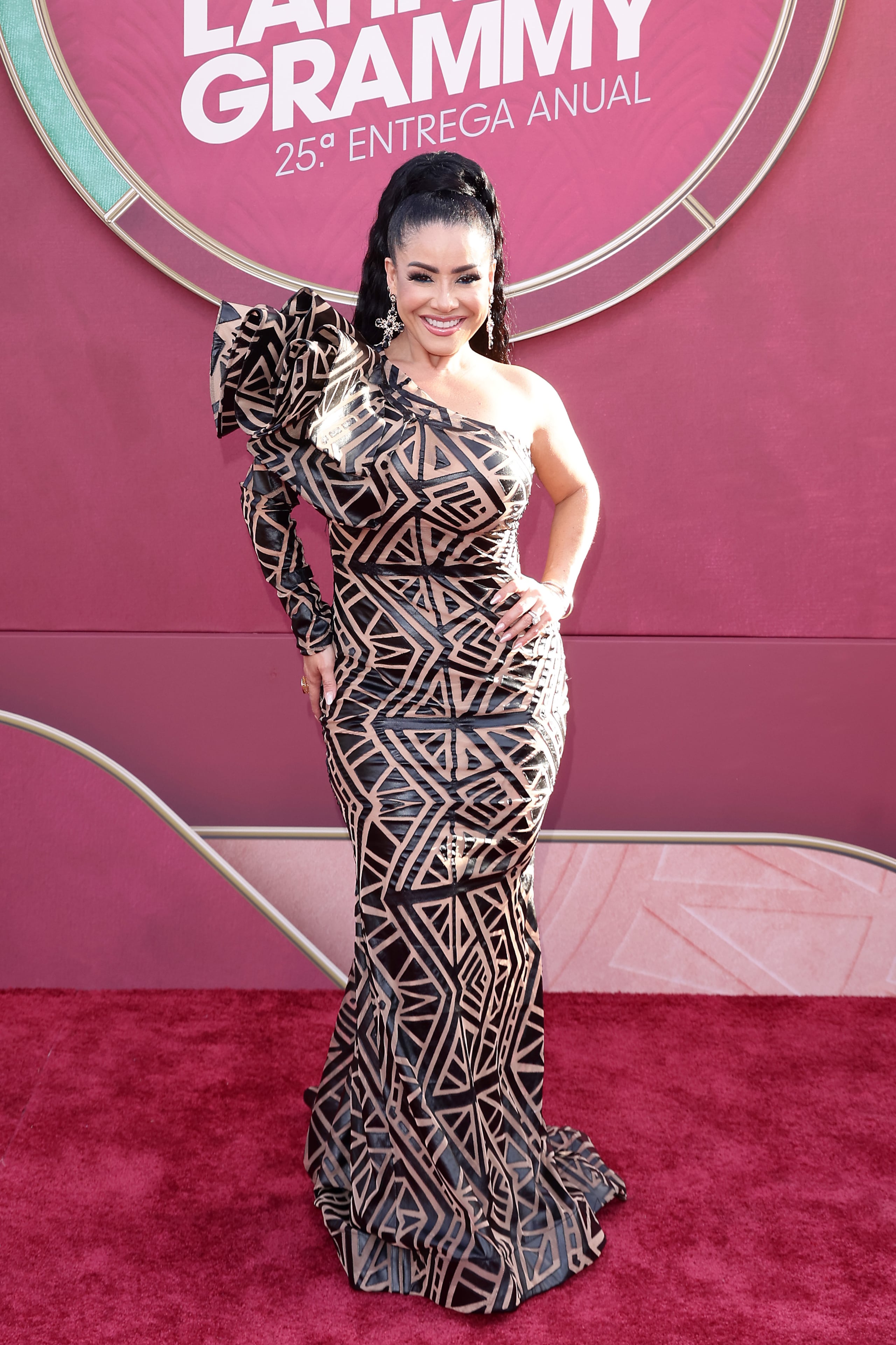 Carolina Sandoval Guzmán en los Latin GRAMMY Awards en el Kaseya Center, el 14 de noviembre de 2024, en Miami, Florida.