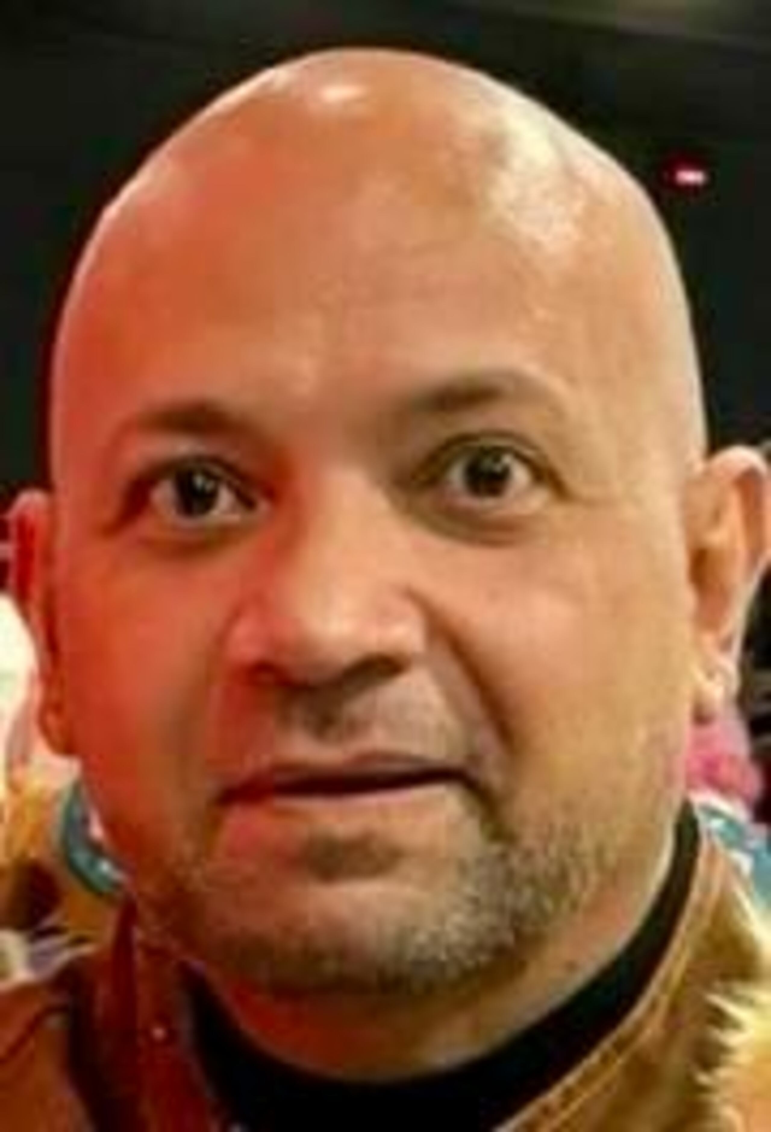 Orlando Ruíz Rodríguez es buscado por herir de gravedad a su expareja, en Naguabo. Si lo ha visto llame al (787) 343-2020.