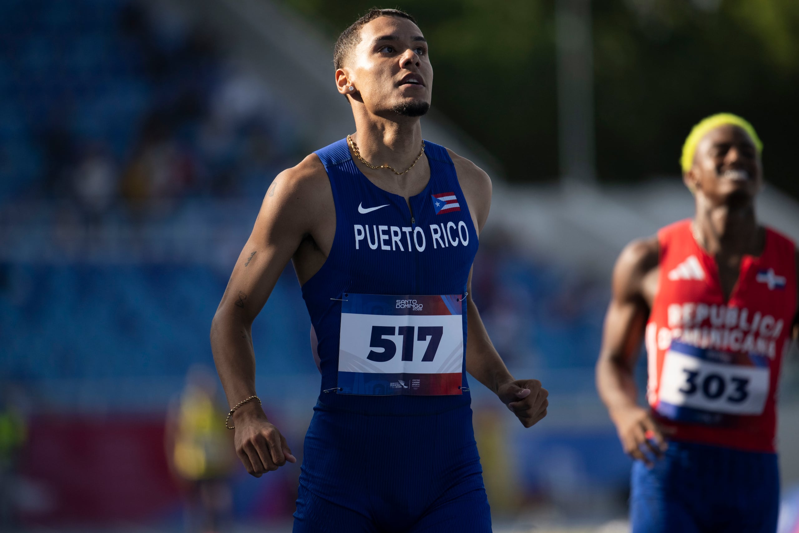 José Figueroa tras ganar la medalla de oro en los 200 metros de los Juegos Centroamericanos y del Caribe 2026.