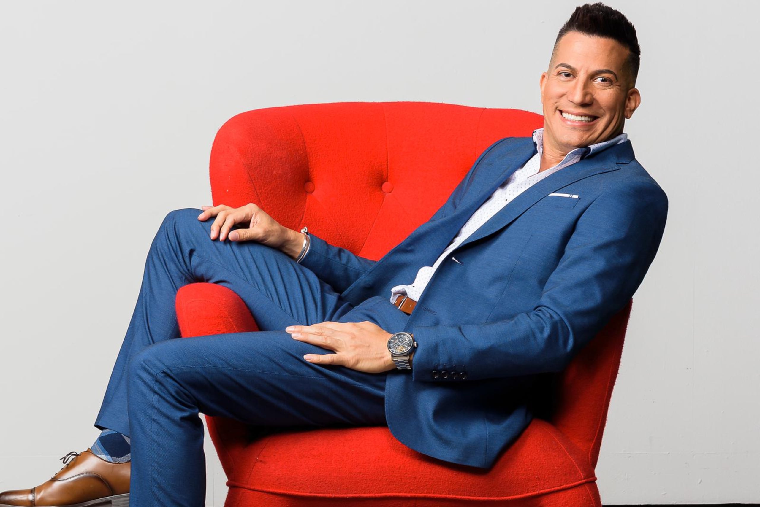 Alex DJ, animador de Puerto Rico gana, Telemundo.